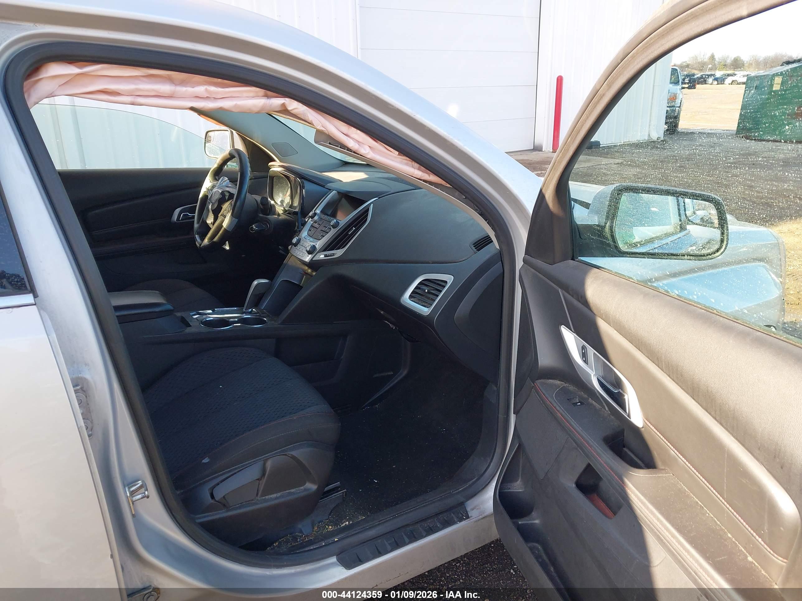 GMC TERRAIN image 5