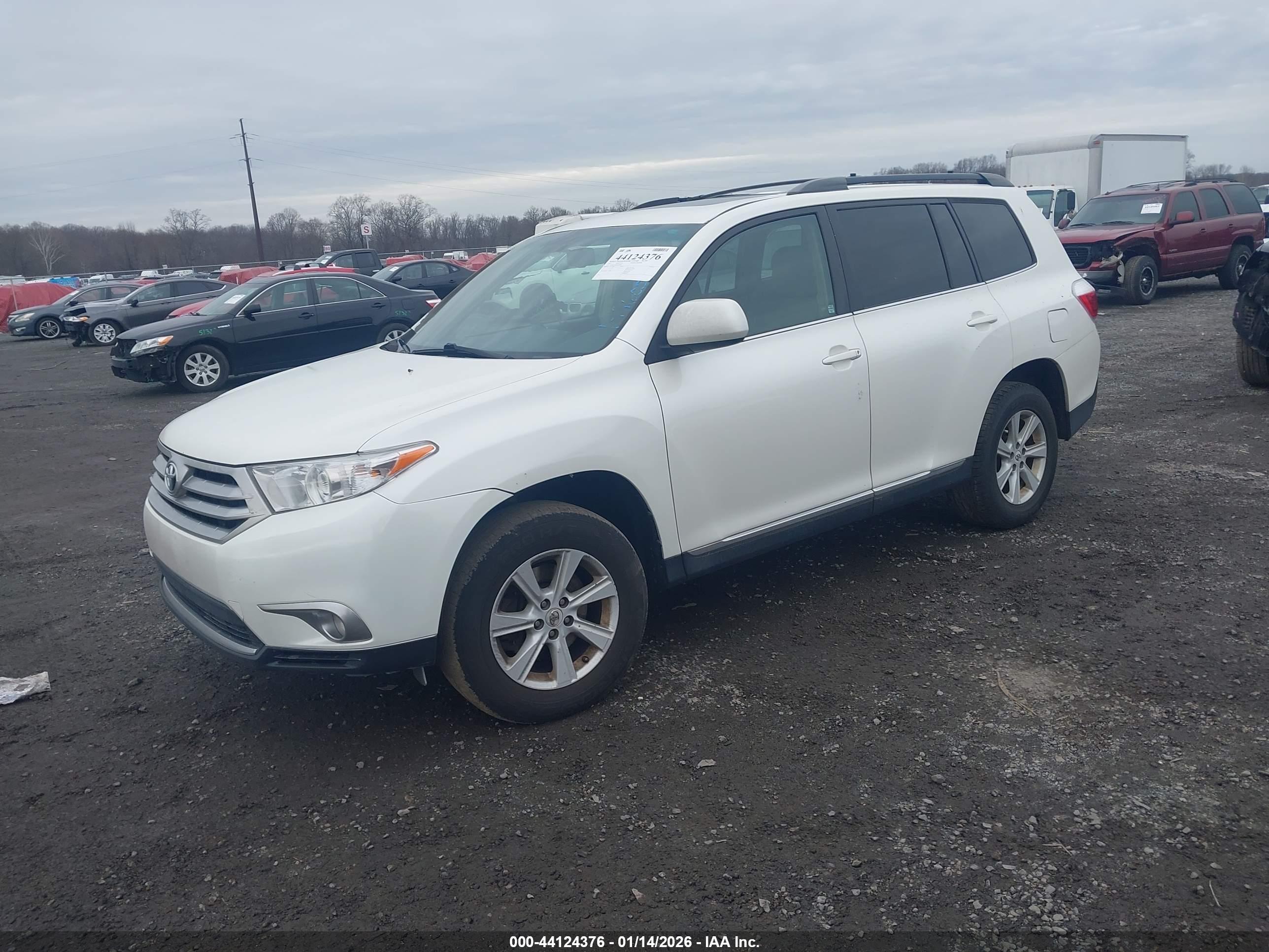 TOYOTA HIGHLANDER image 2