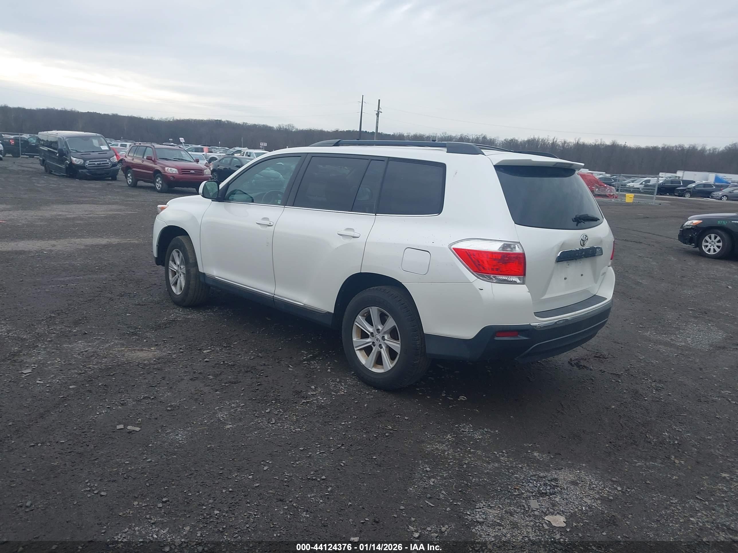 TOYOTA HIGHLANDER image 3