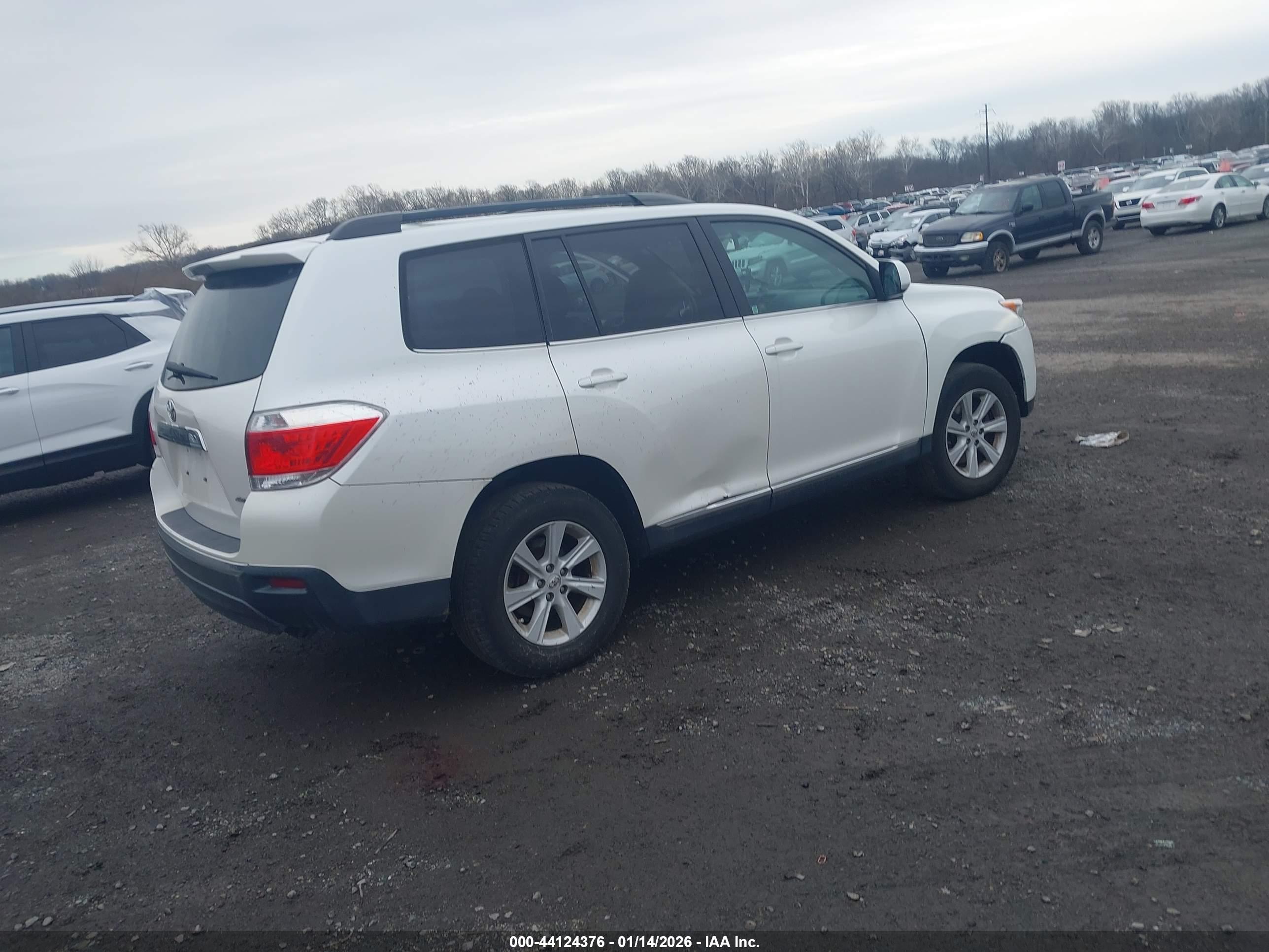 TOYOTA HIGHLANDER image 4