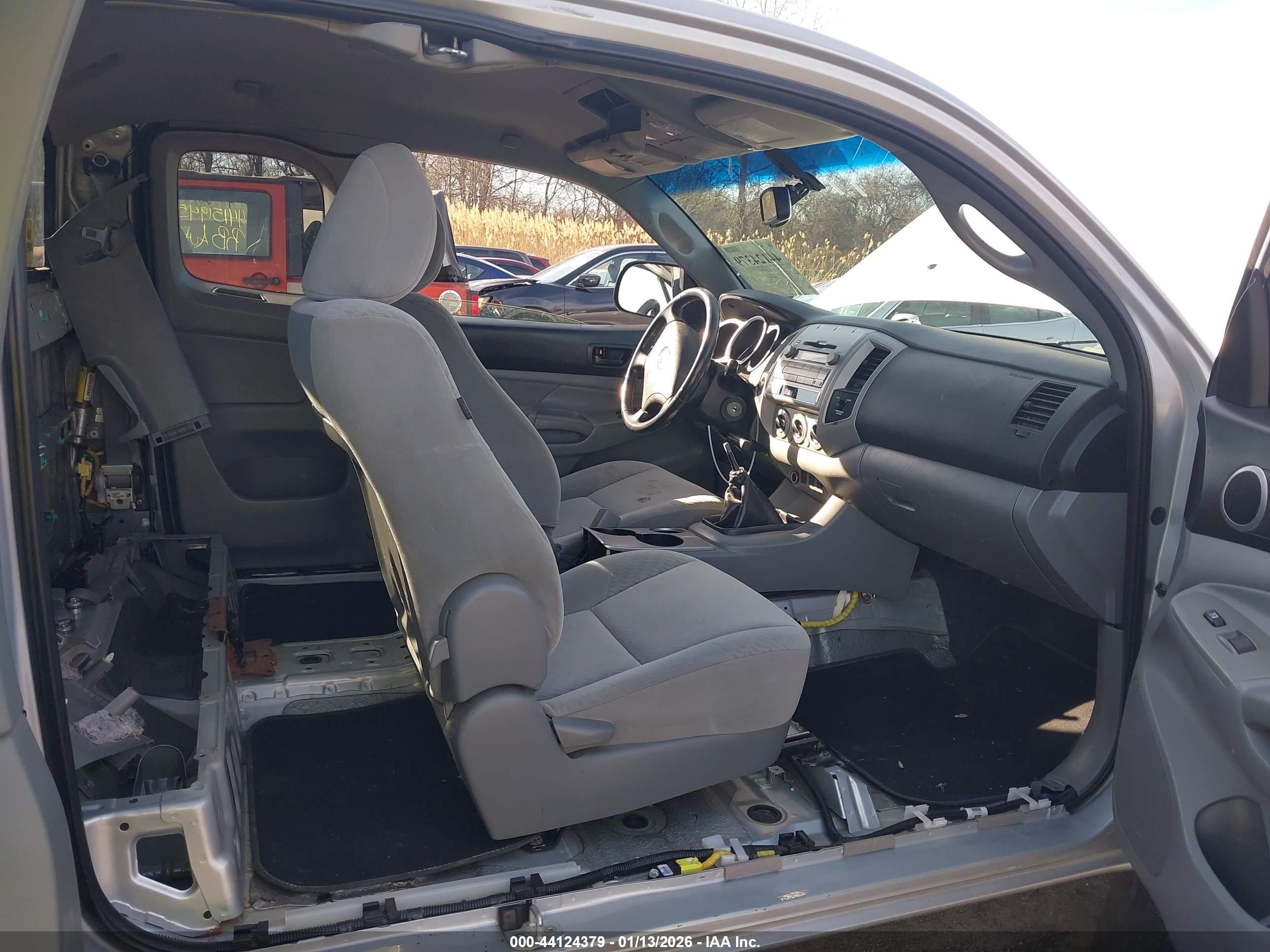 TOYOTA TACOMA image 8