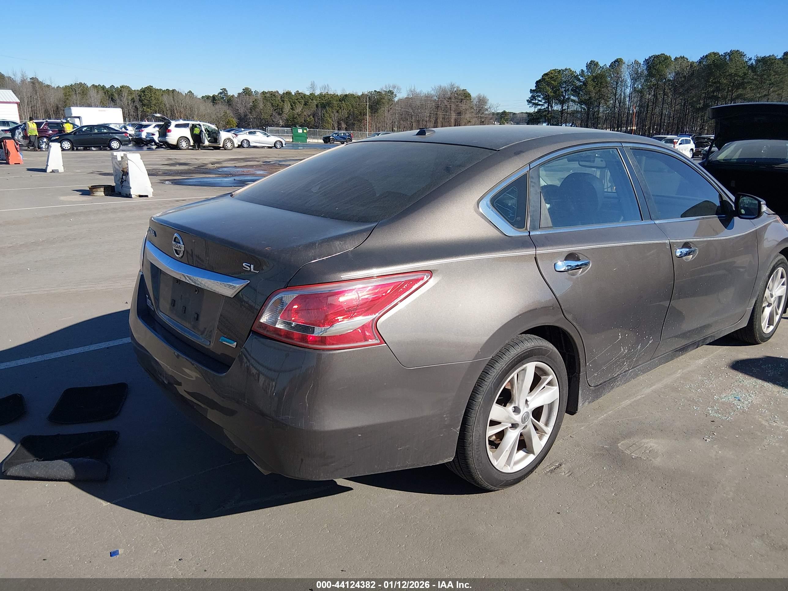 NISSAN ALTIMA image 4