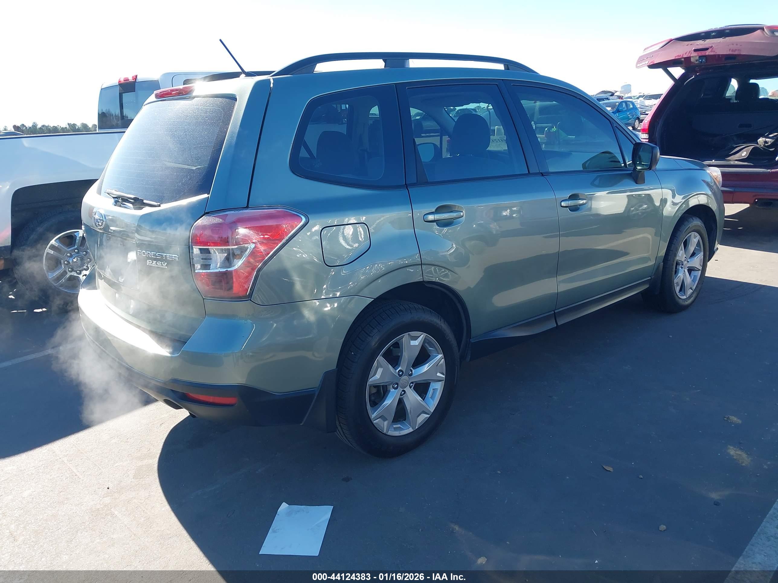 SUBARU FORESTER image 4