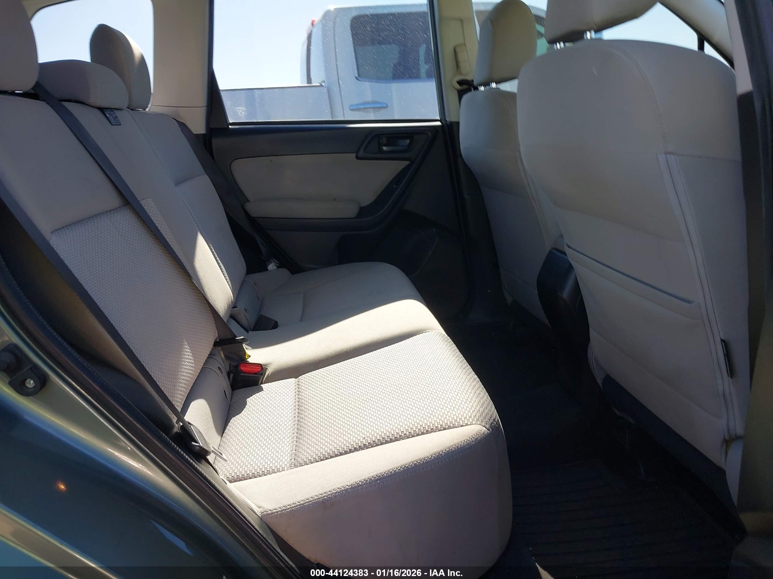 SUBARU FORESTER image 8