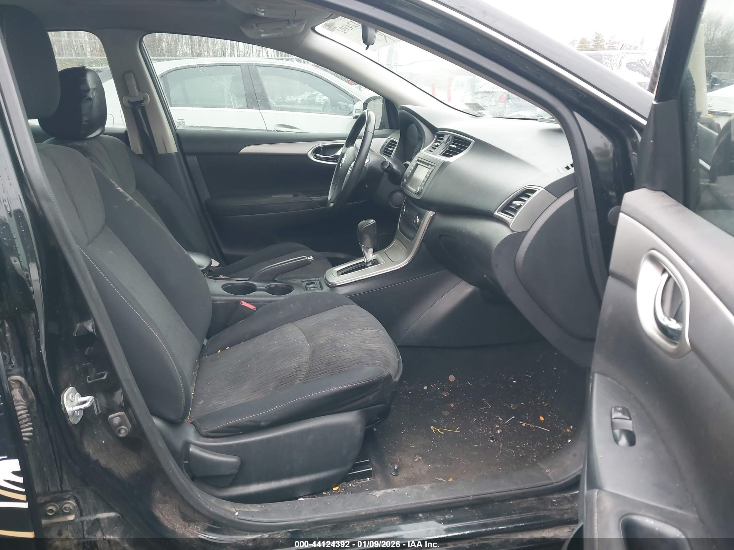 NISSAN SENTRA image 5