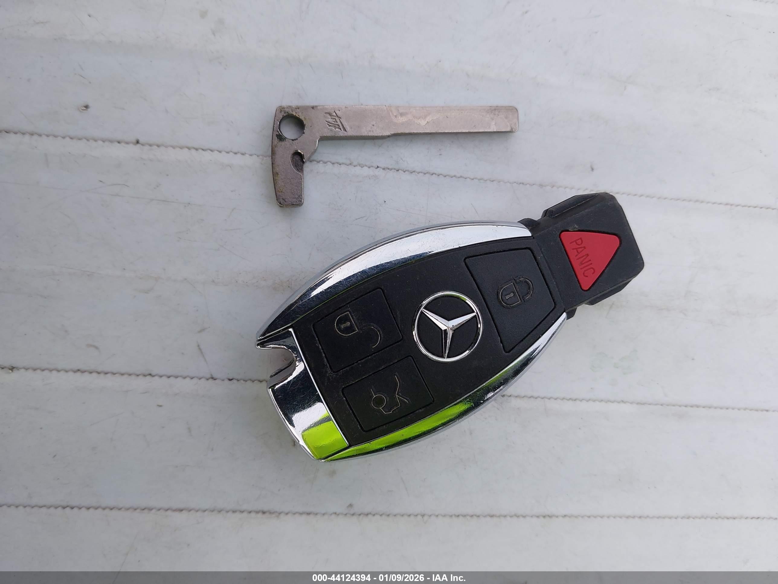 MERCEDES-BENZ C image 11