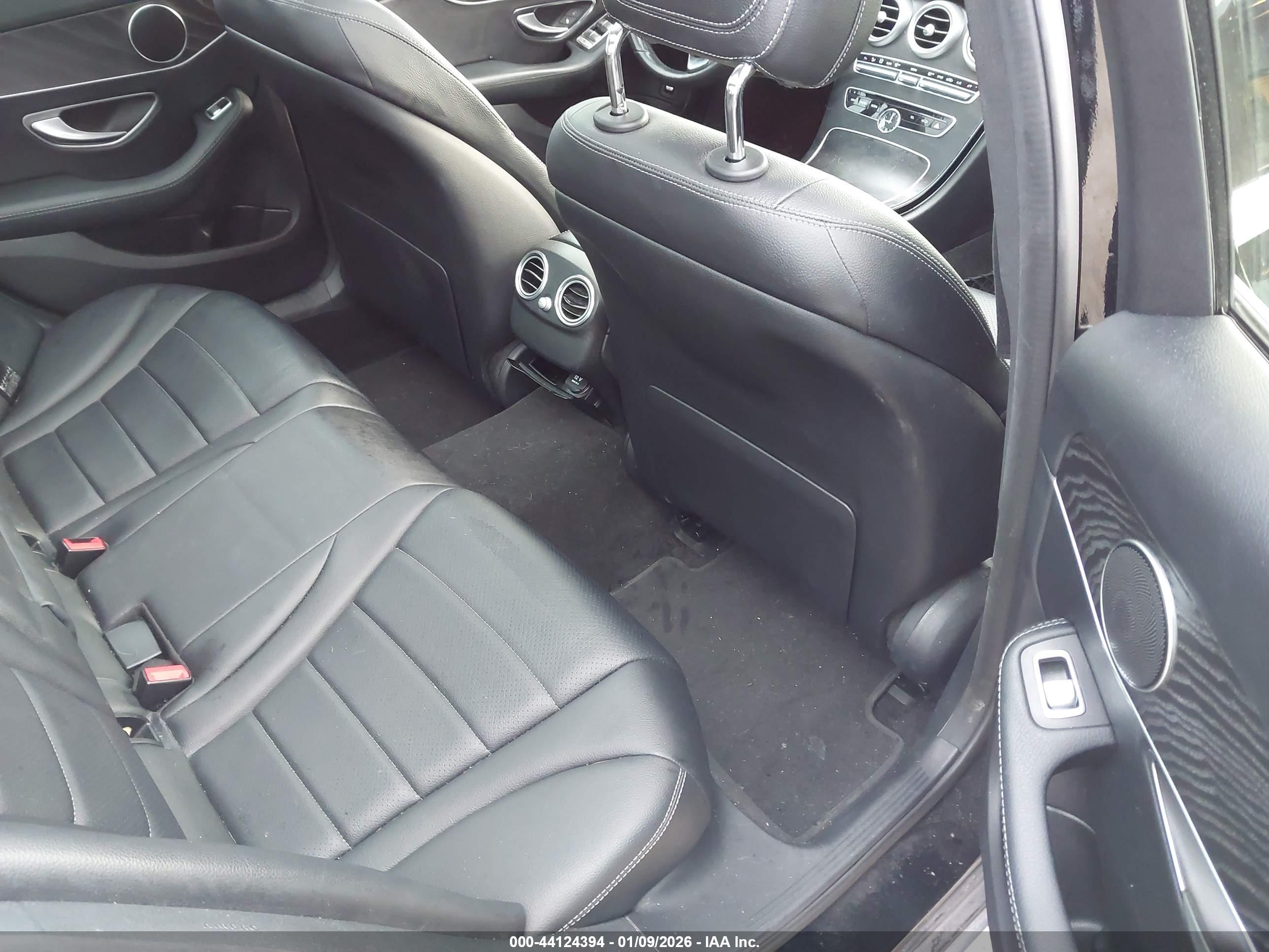 MERCEDES-BENZ C image 8