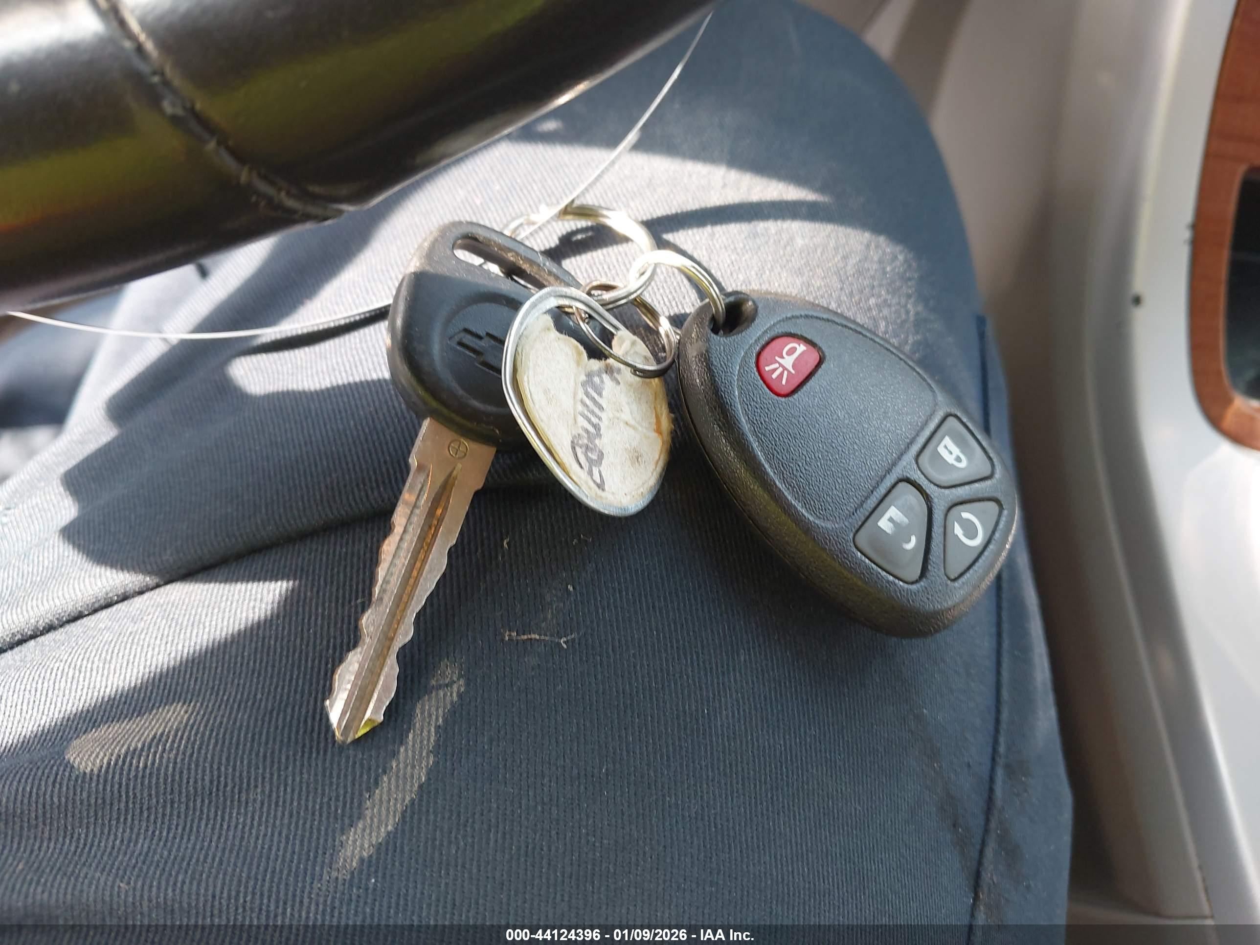CHEVROLET EQUINOX image 11