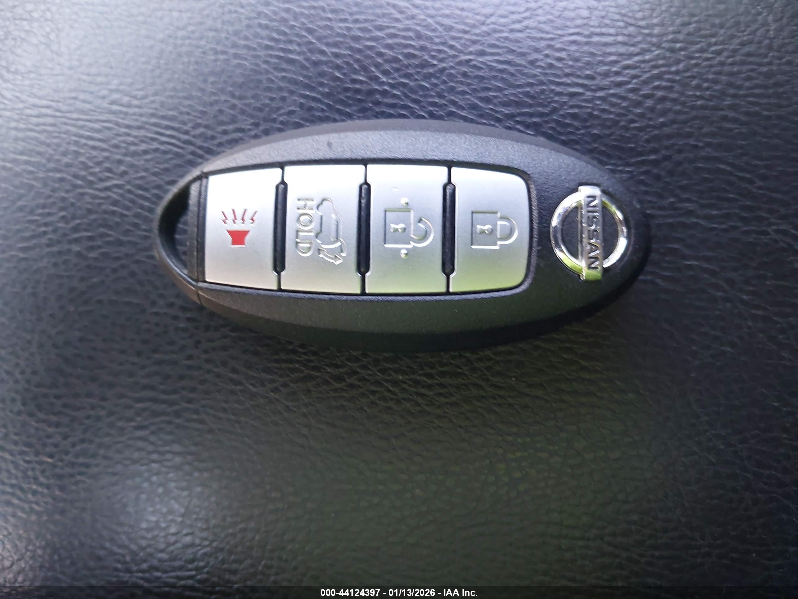 NISSAN ROGUE image 11