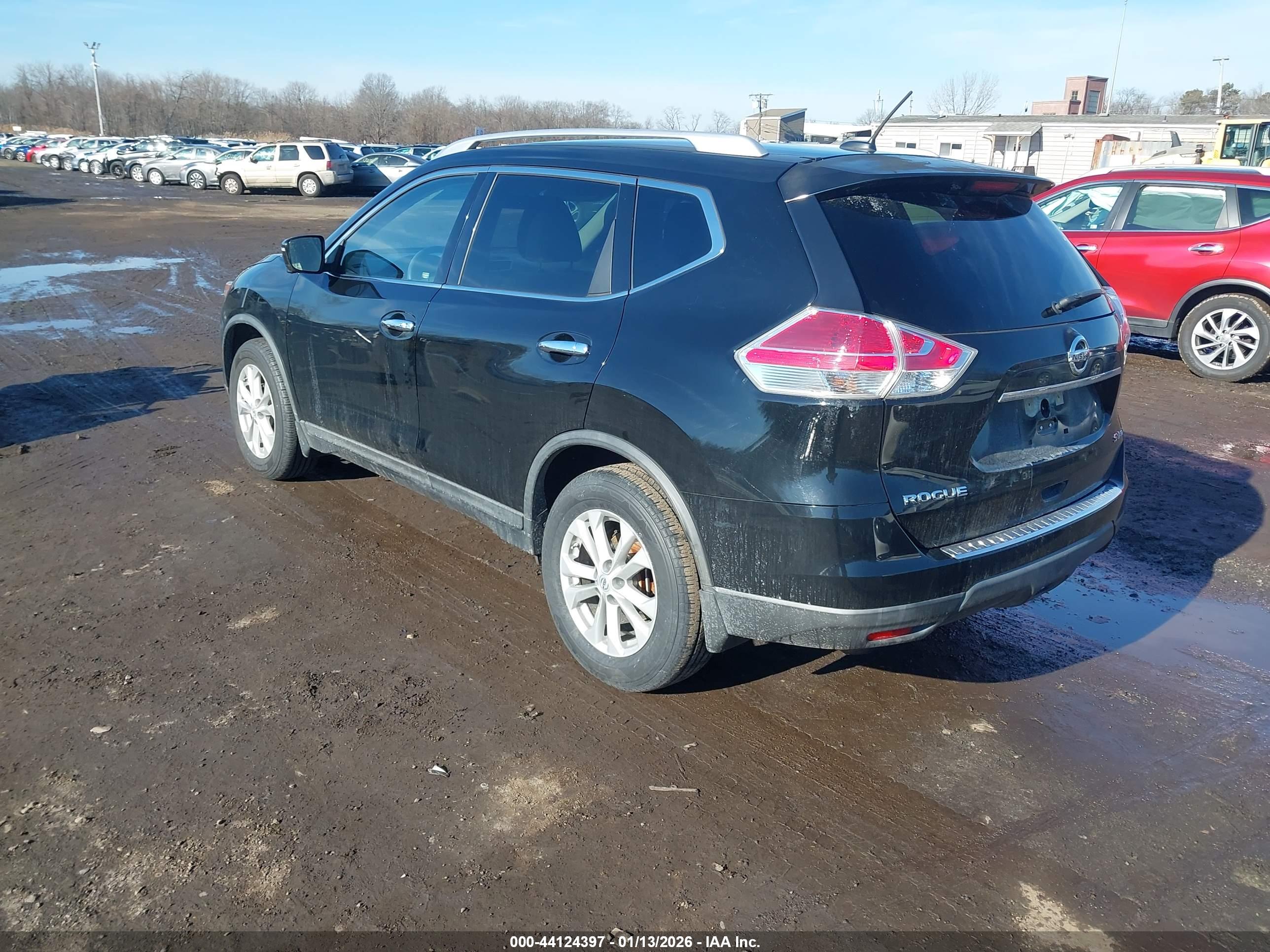 NISSAN ROGUE image 3