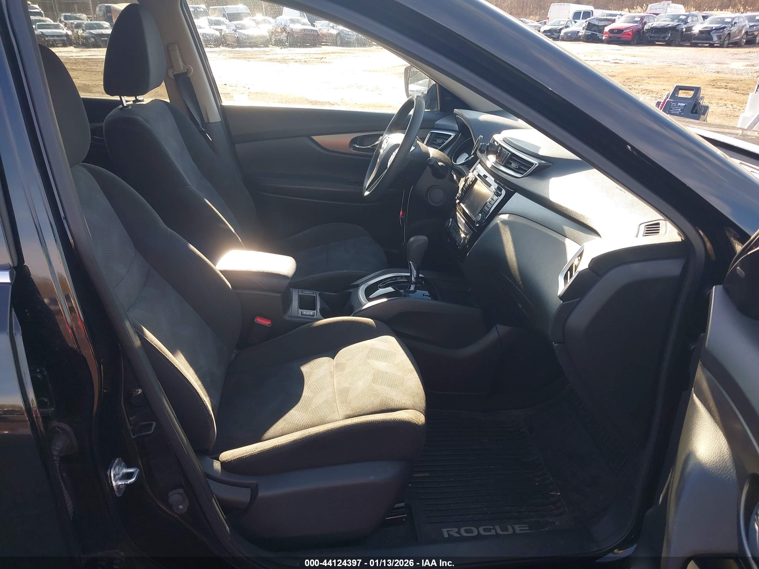 NISSAN ROGUE image 5