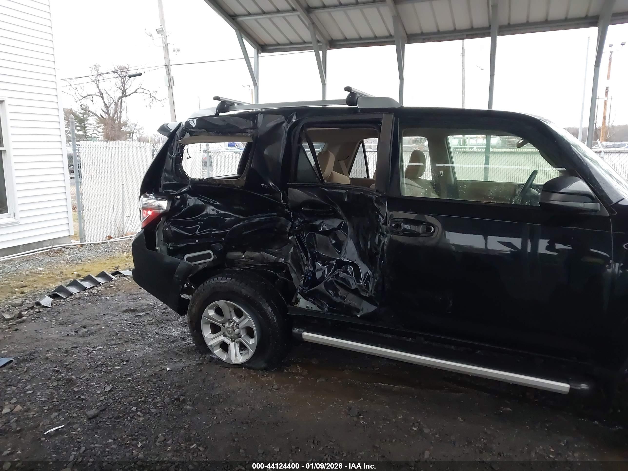 TOYOTA 4RUNNER image 6