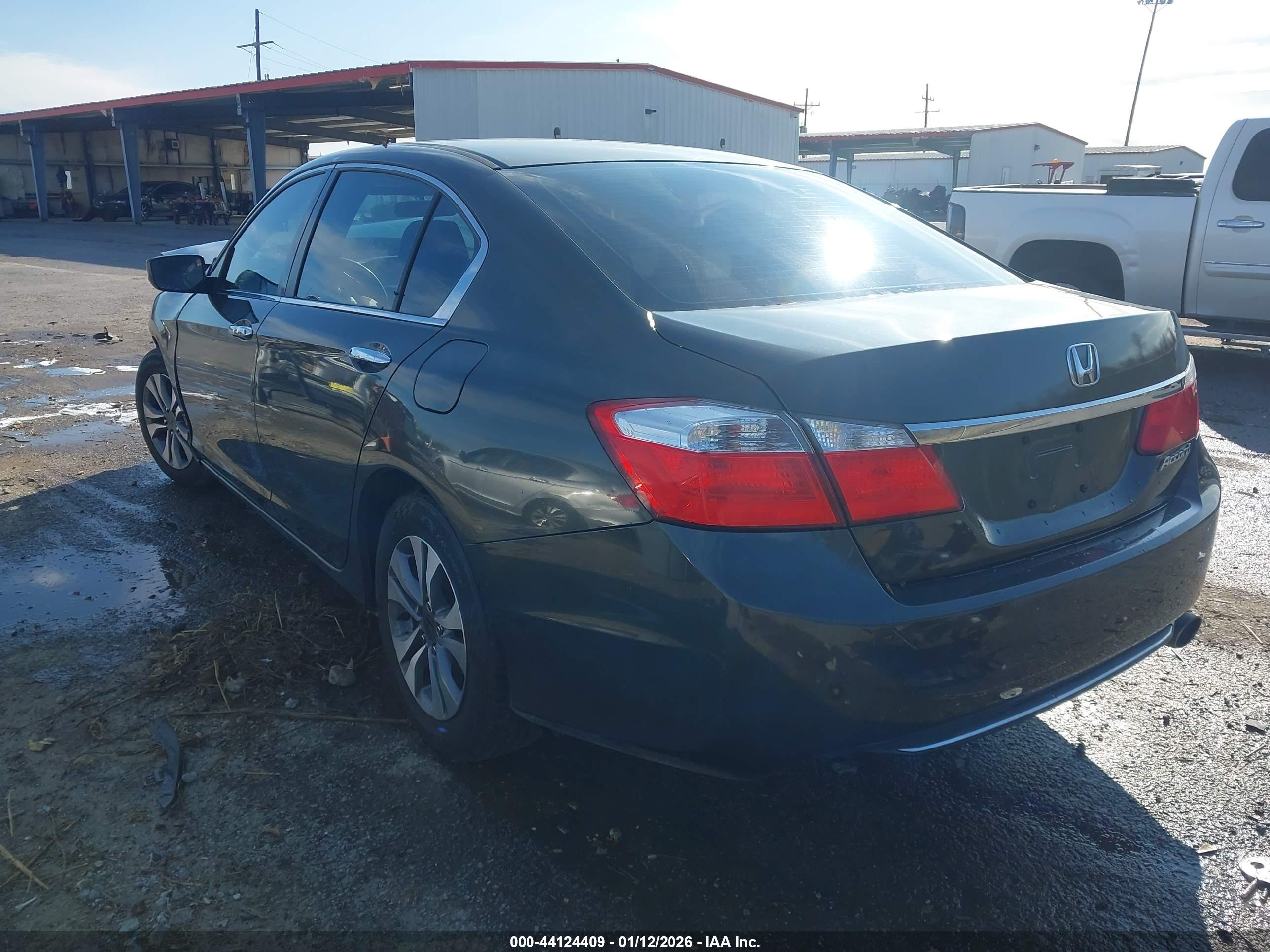 HONDA ACCORD image 3