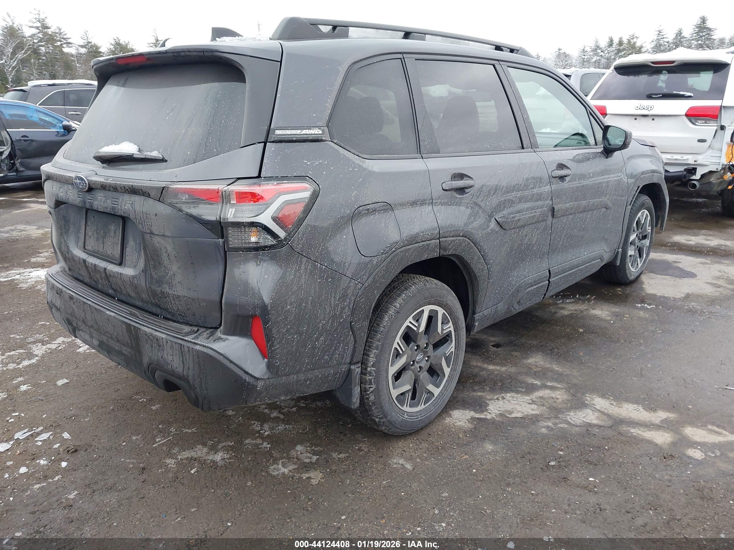 SUBARU FORESTER image 4