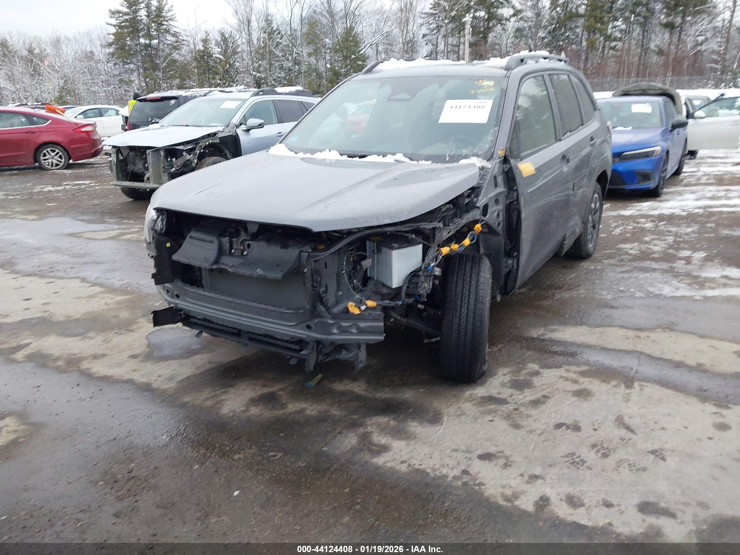 SUBARU FORESTER image 6