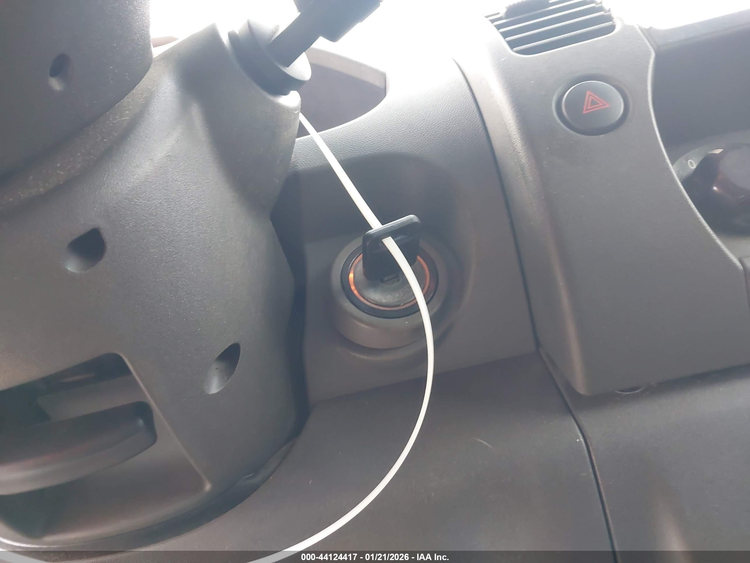 NISSAN XTERRA image 11