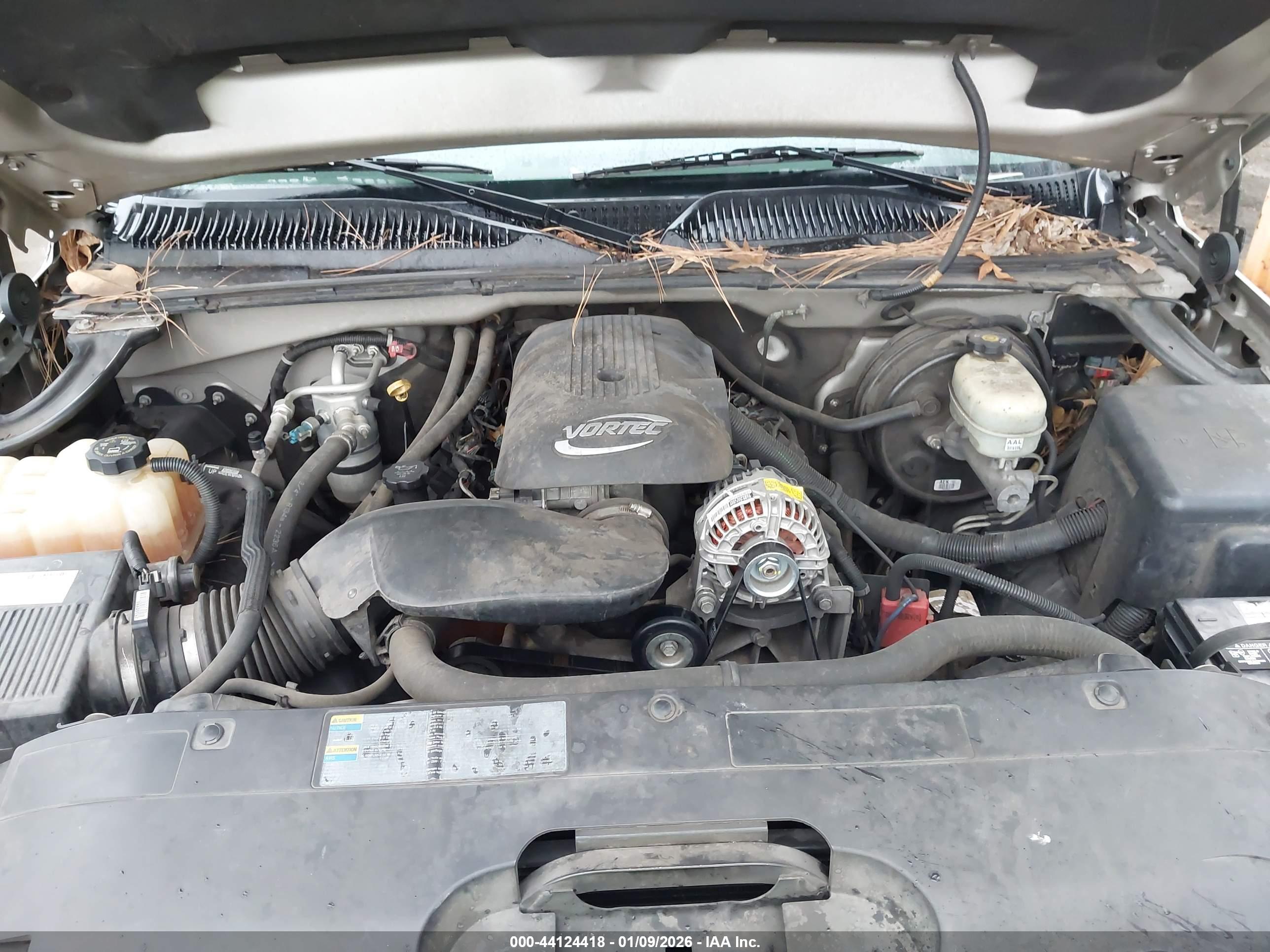CHEVROLET SILVERADO image 10