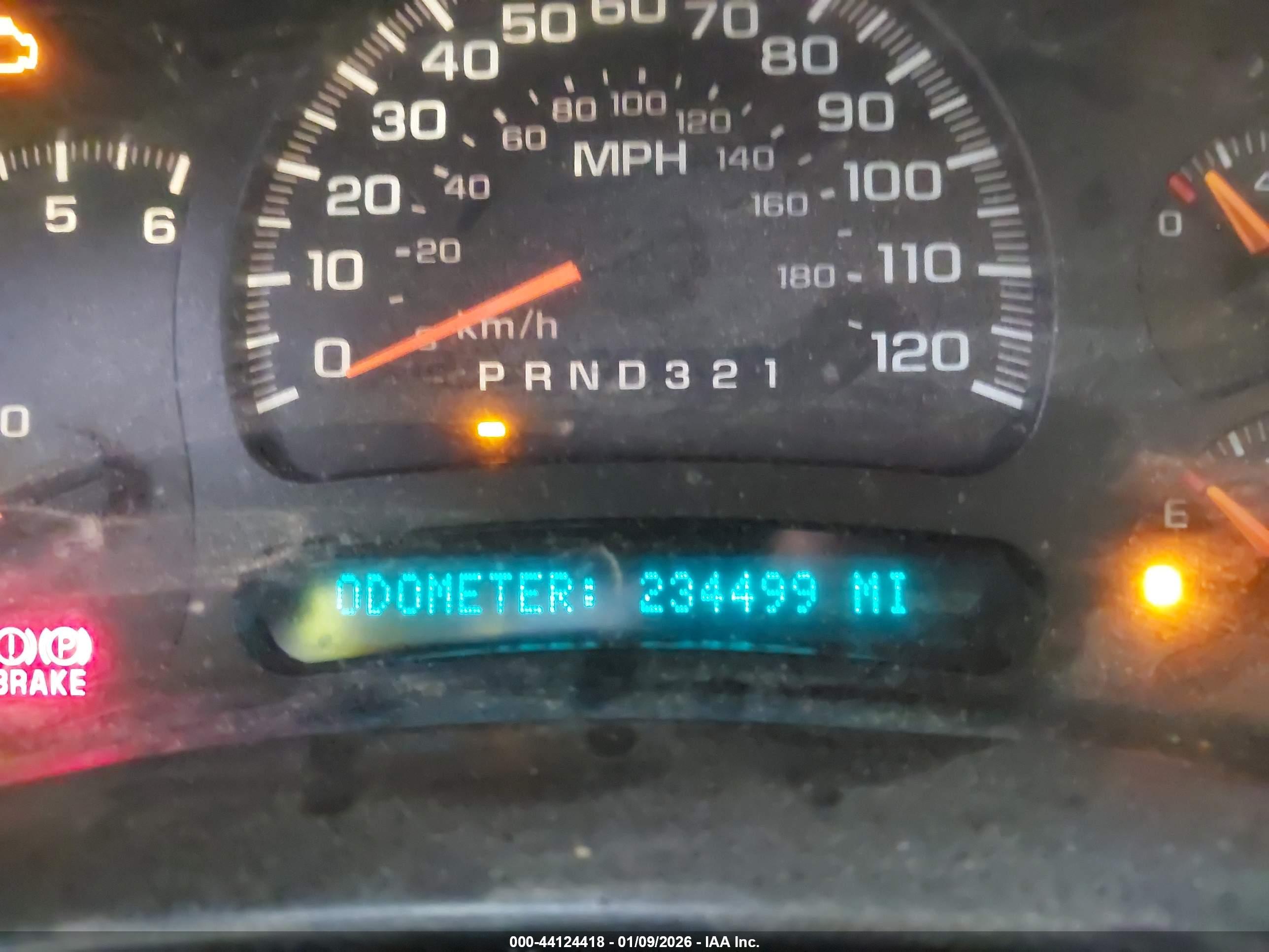 CHEVROLET SILVERADO image 7