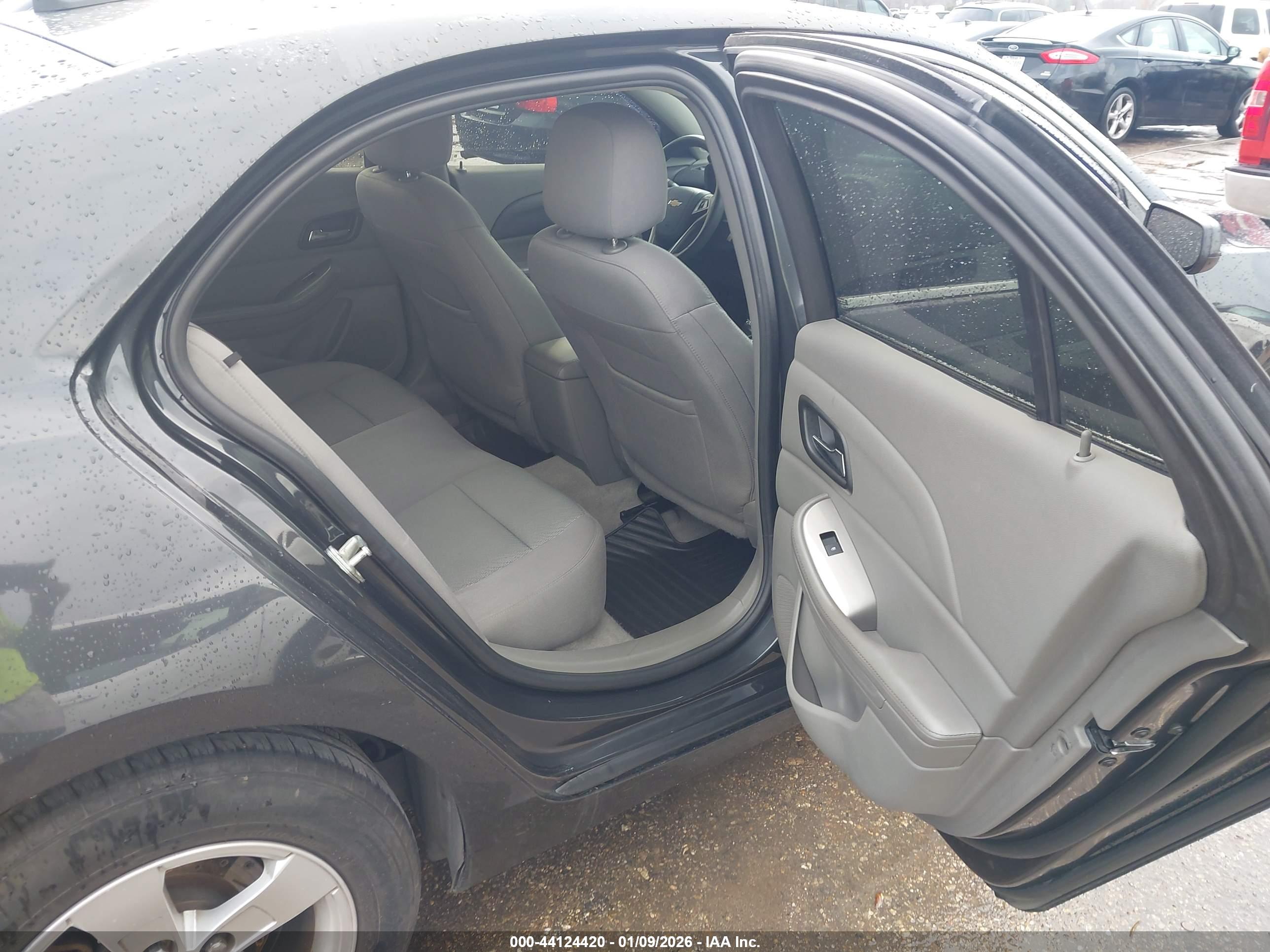 CHEVROLET MALIBU image 8