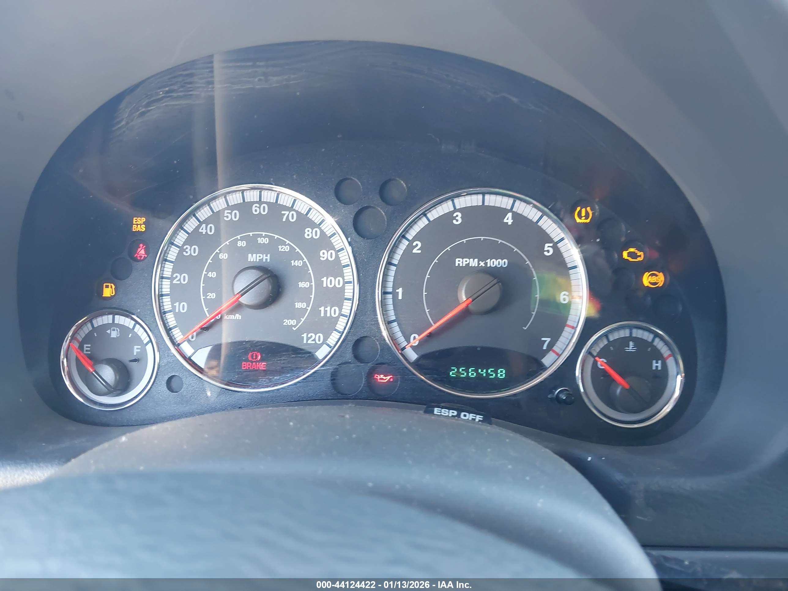 JEEP LIBERTY image 7