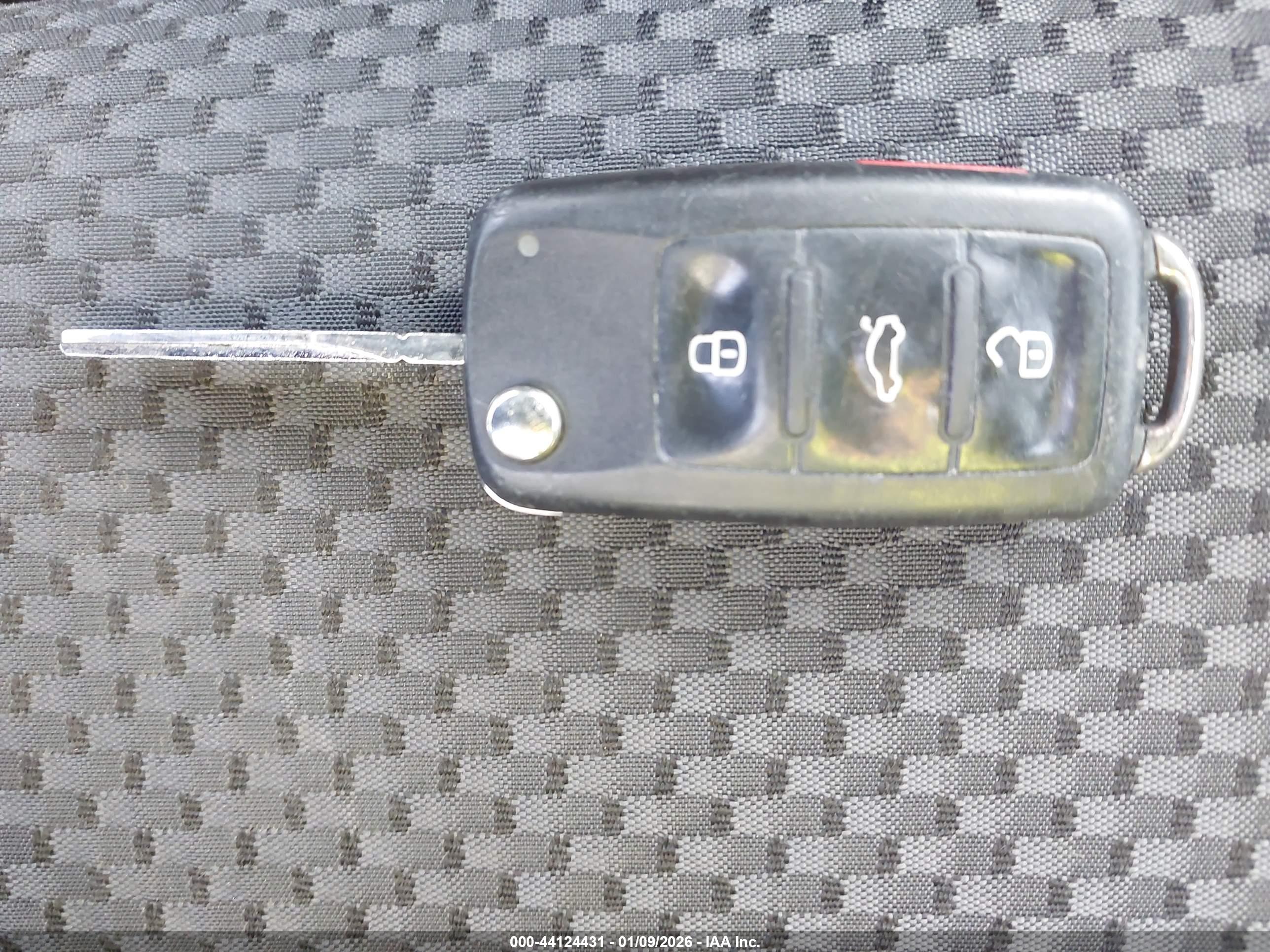 VOLKSWAGEN JETTA image 11