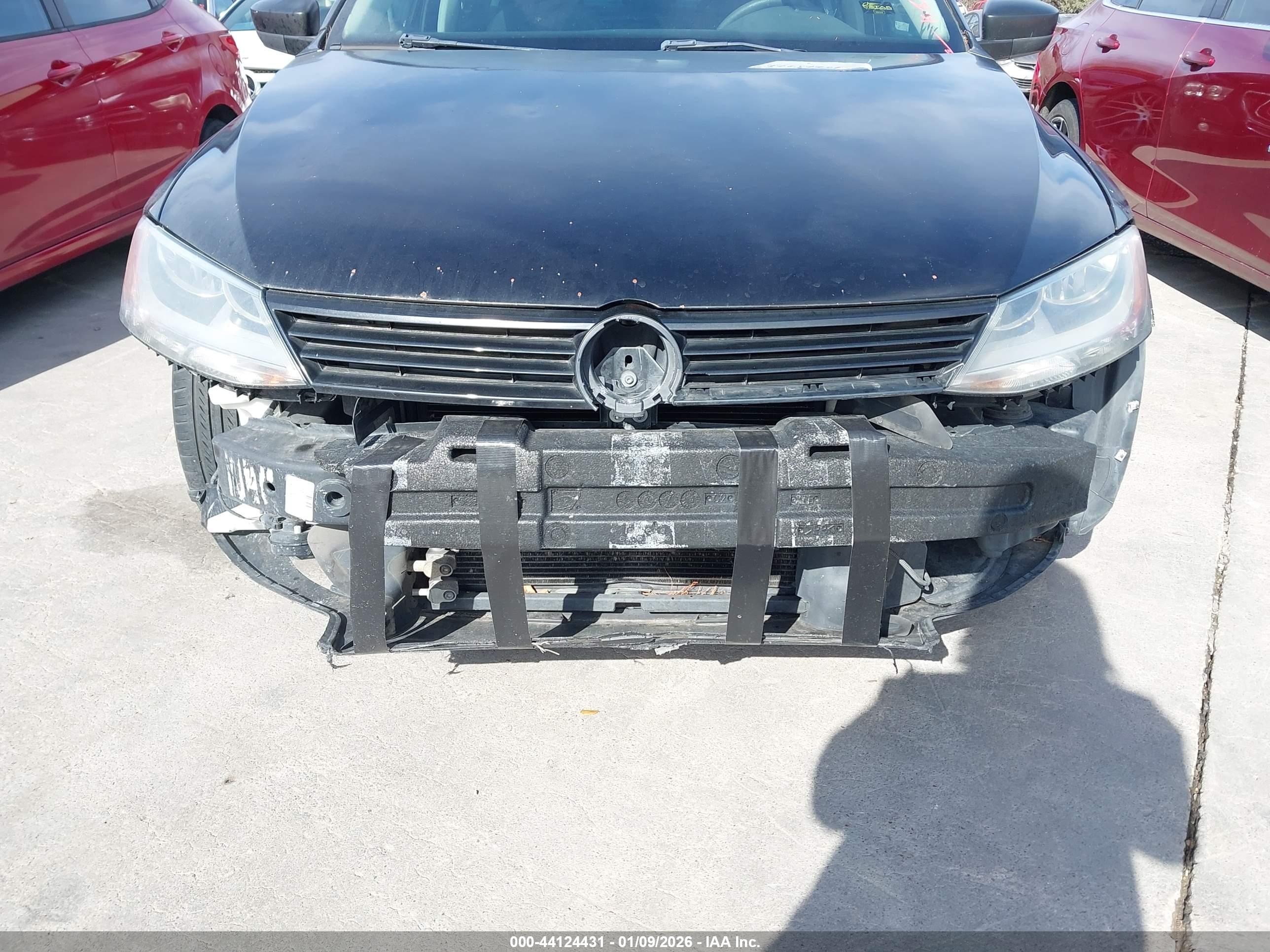 VOLKSWAGEN JETTA image 6