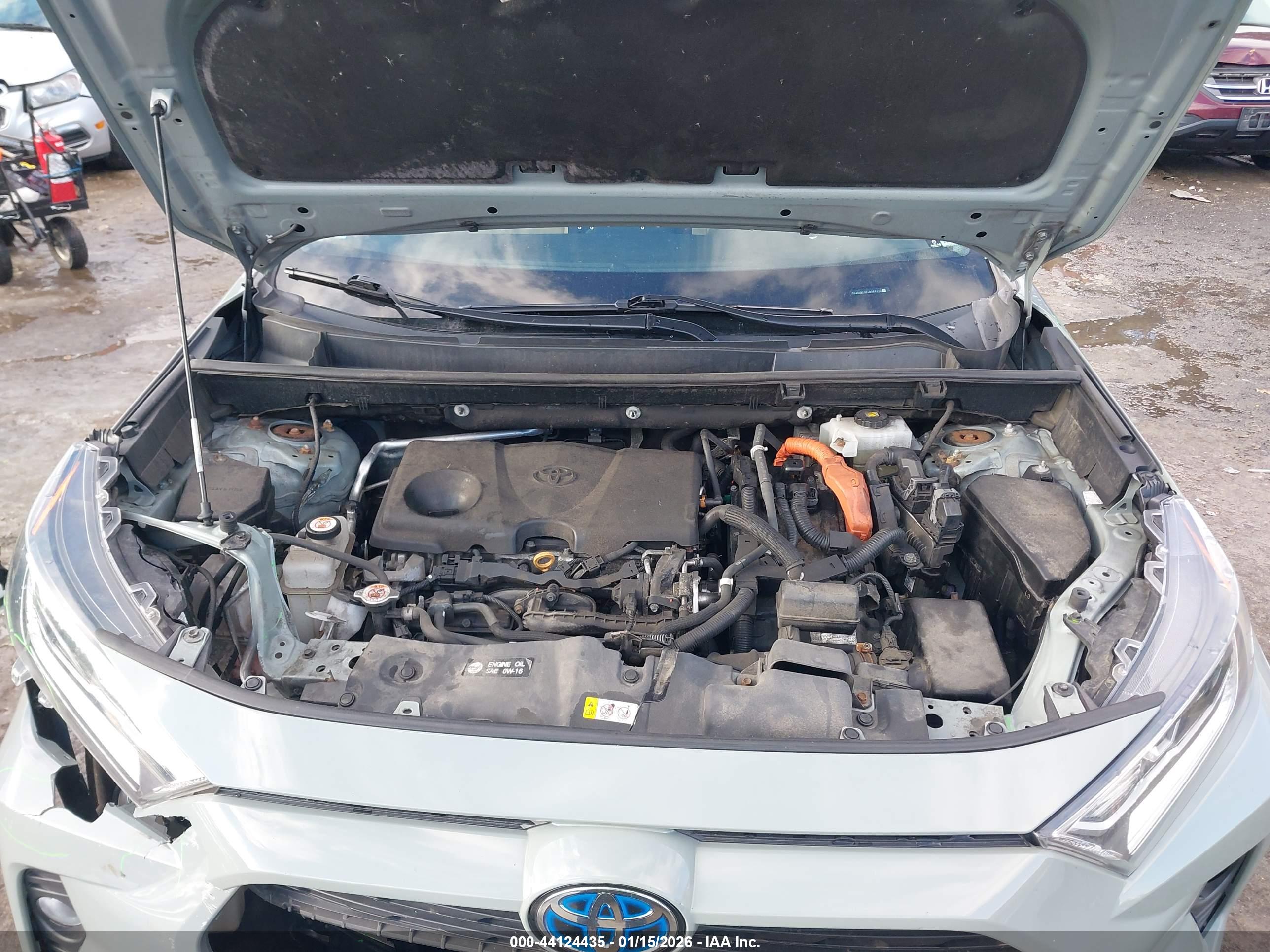TOYOTA RAV4 image 10