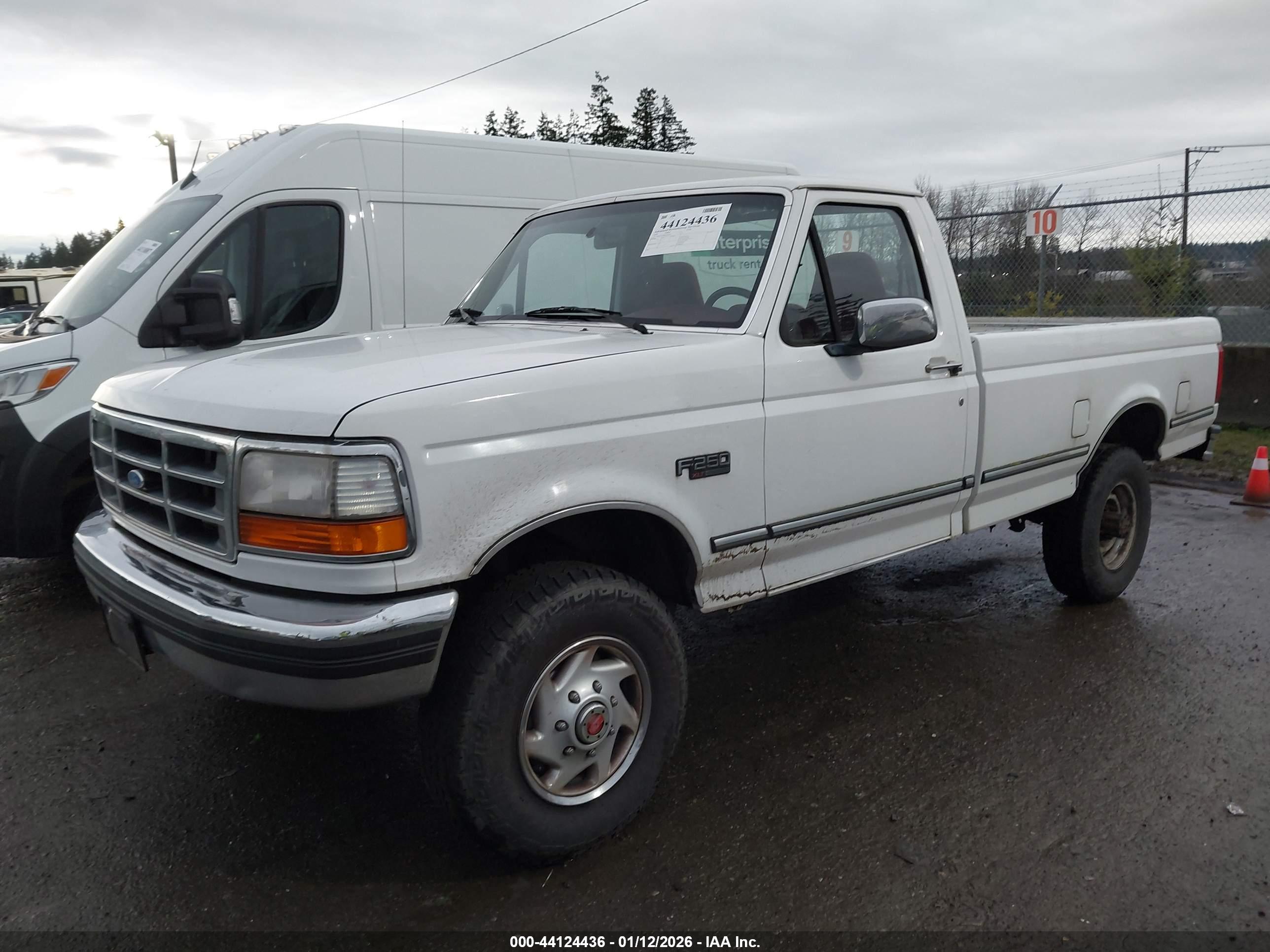 FORD F250 image 2