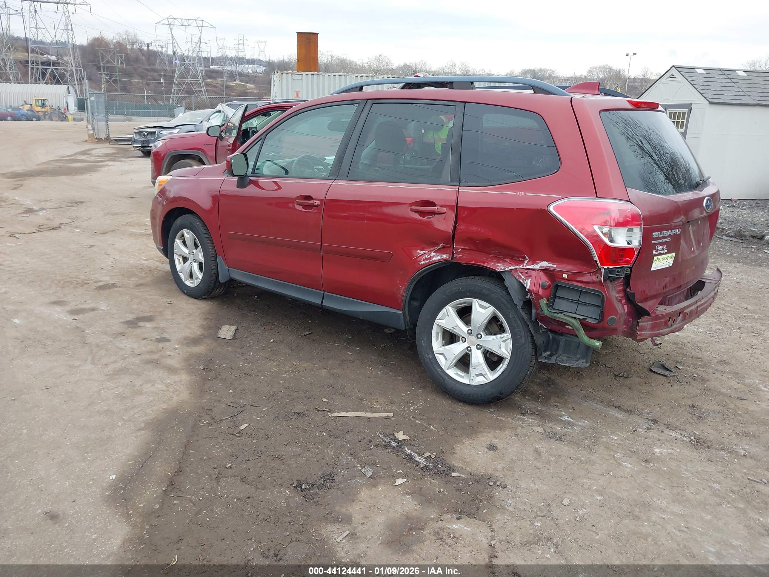 SUBARU FORESTER image 3