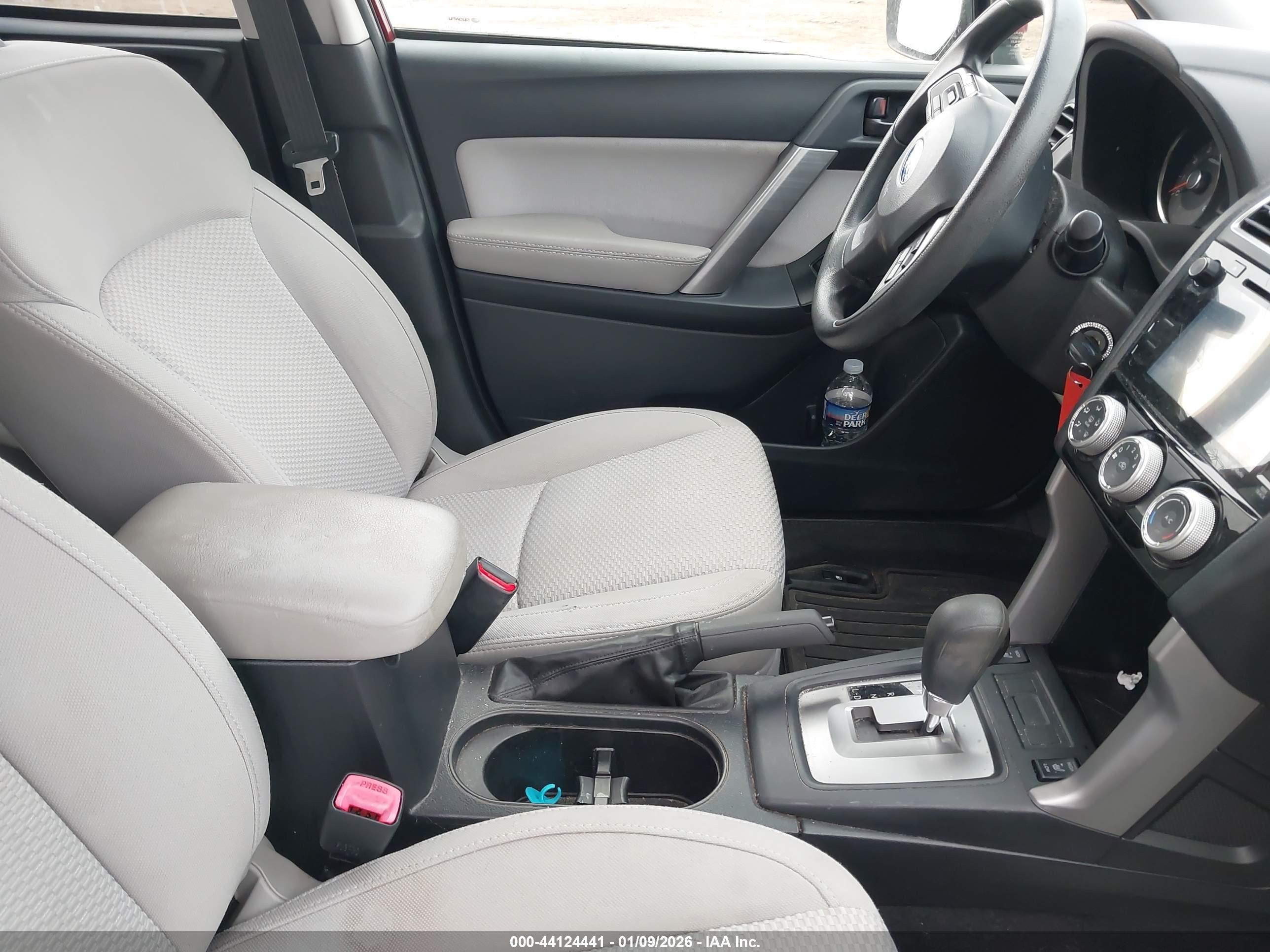 SUBARU FORESTER image 5