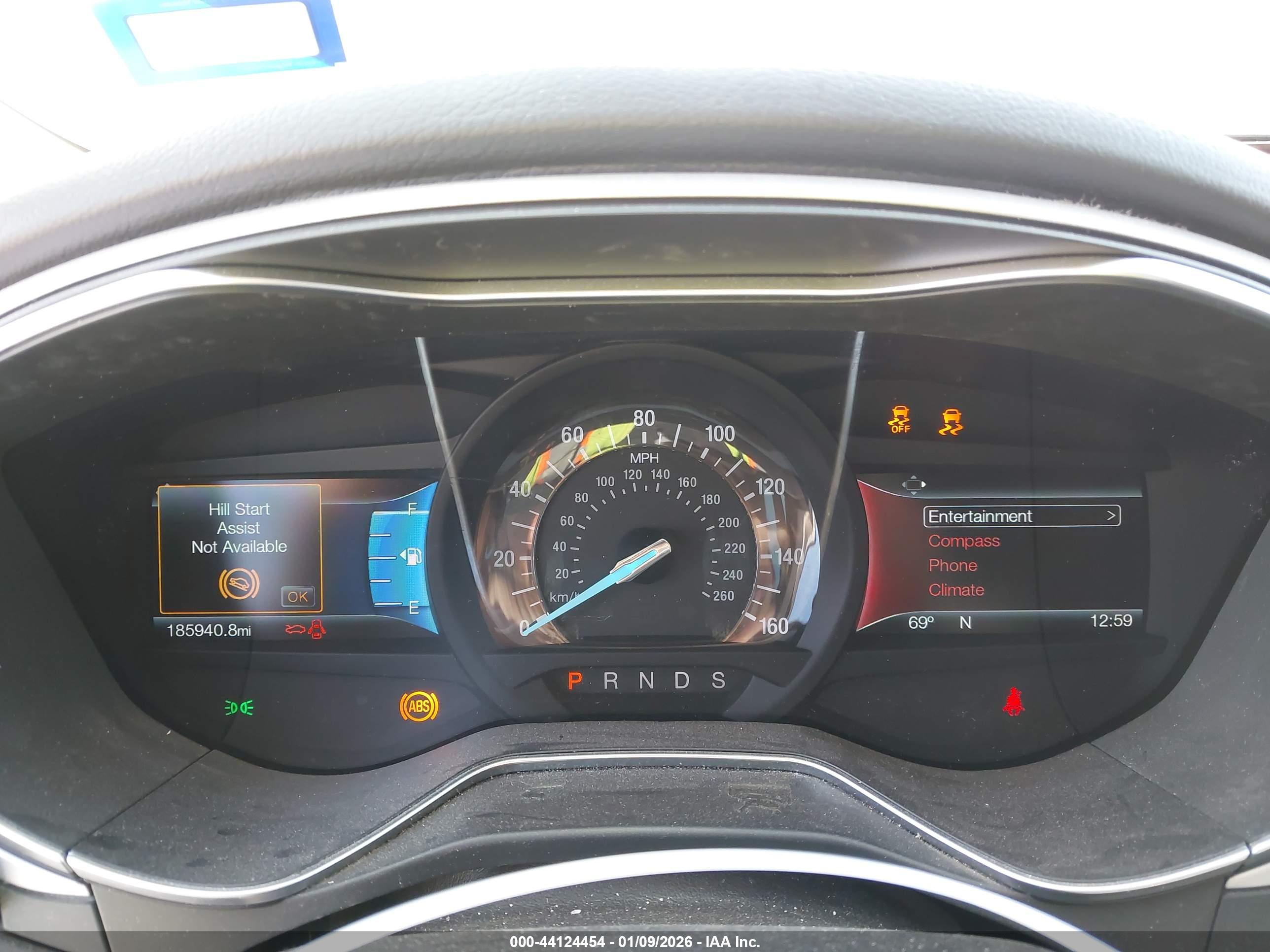FORD FUSION image 7