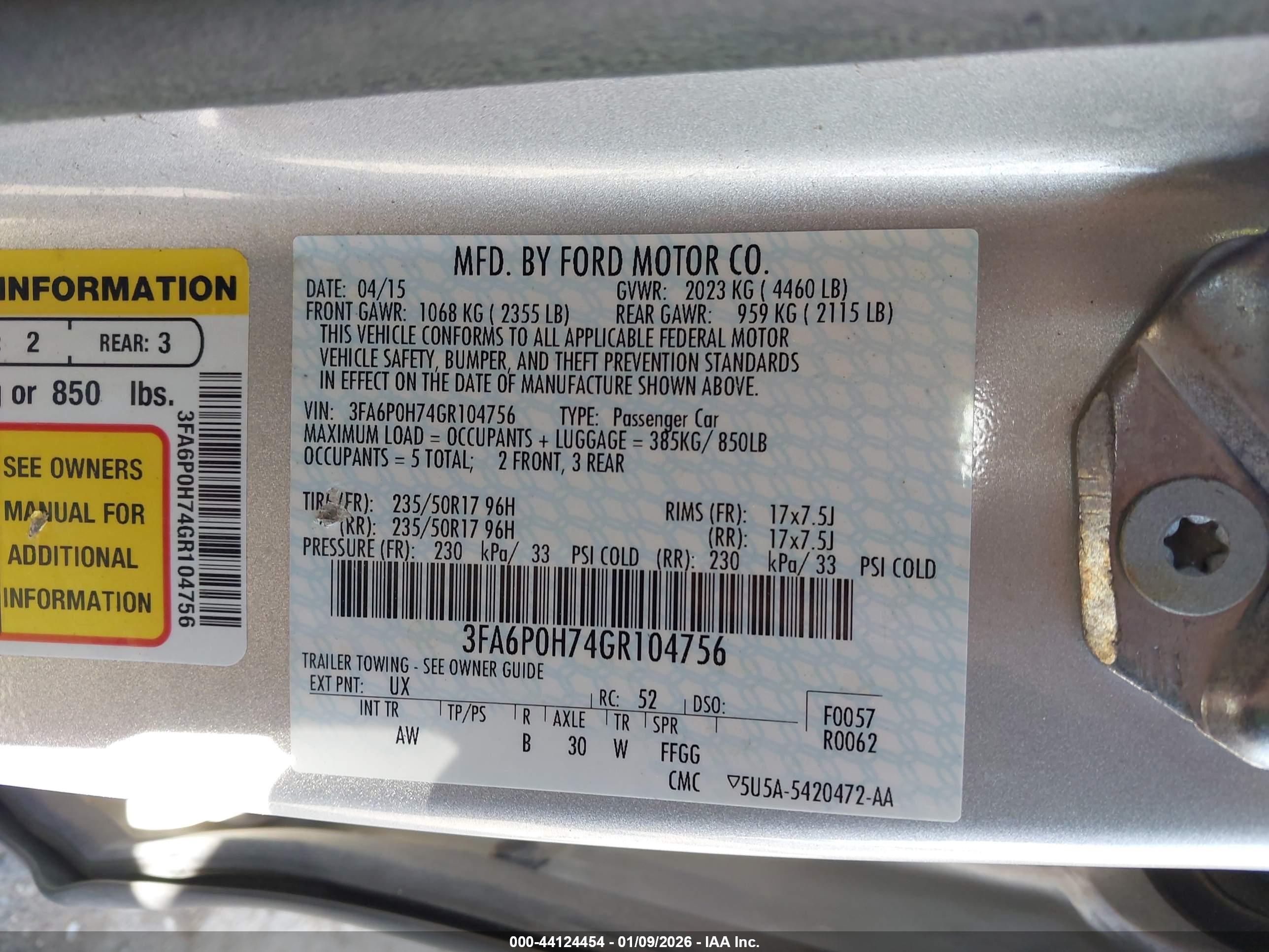 FORD FUSION image 9