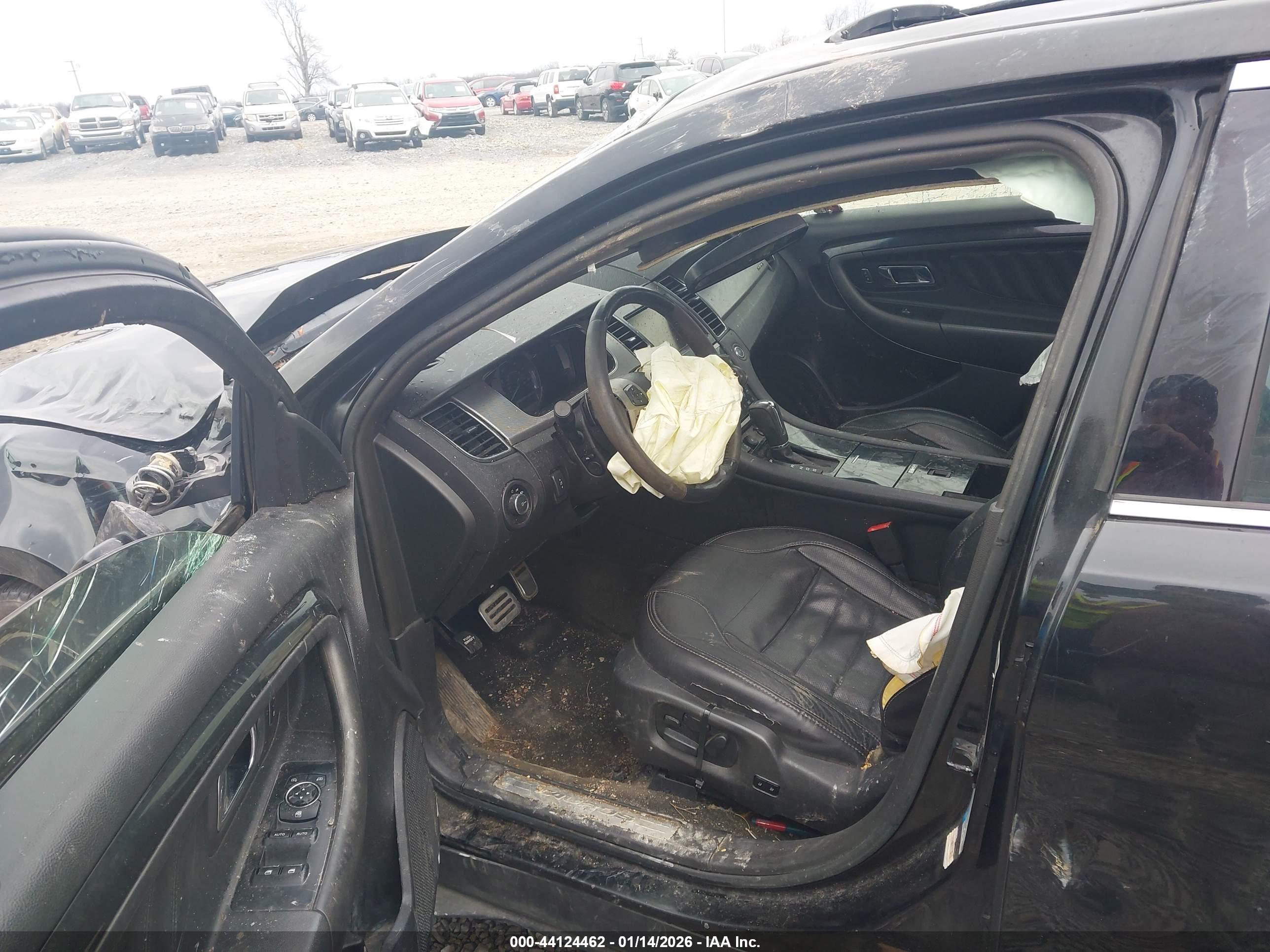 FORD TAURUS image 5