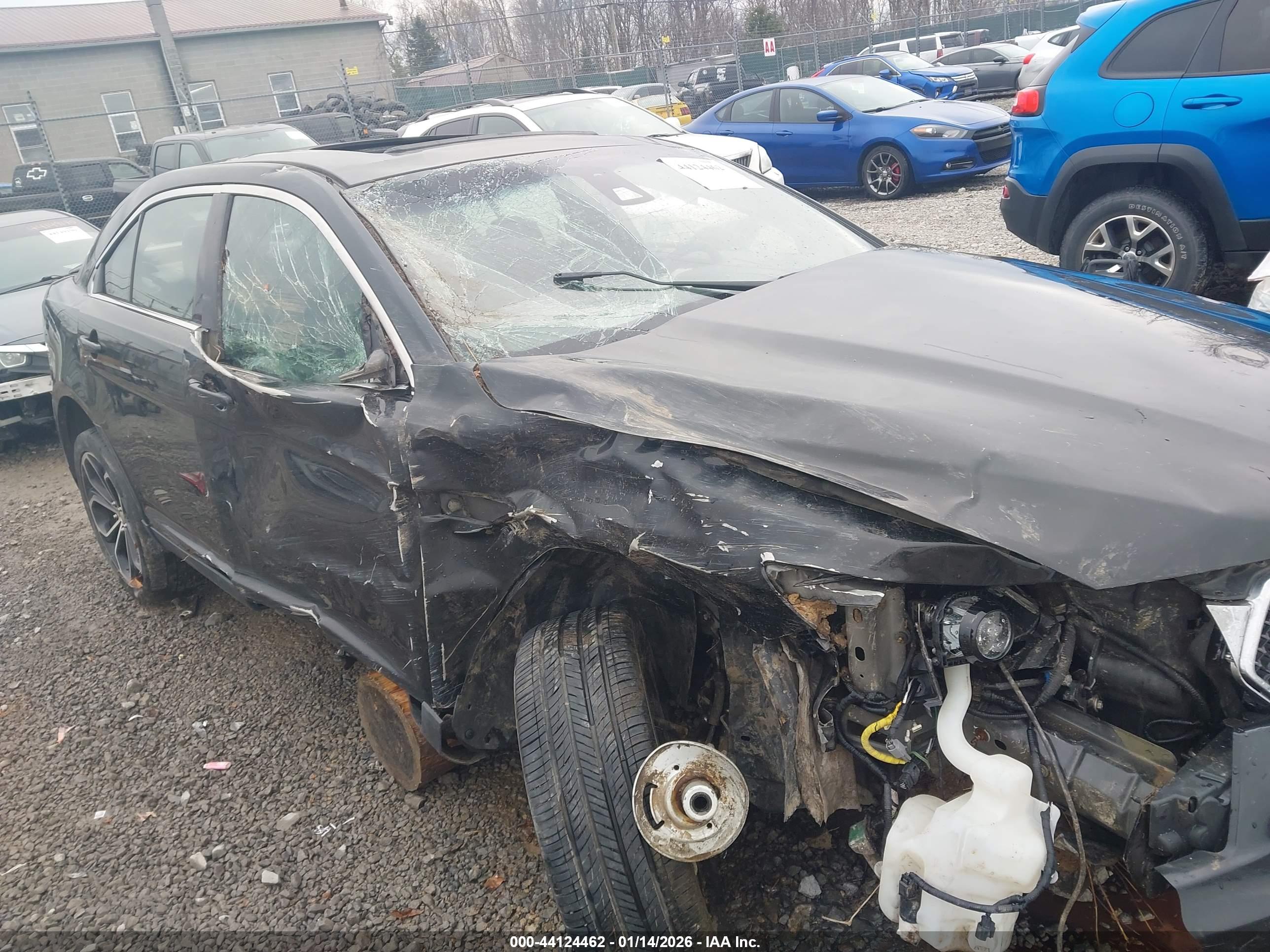 FORD TAURUS image 6