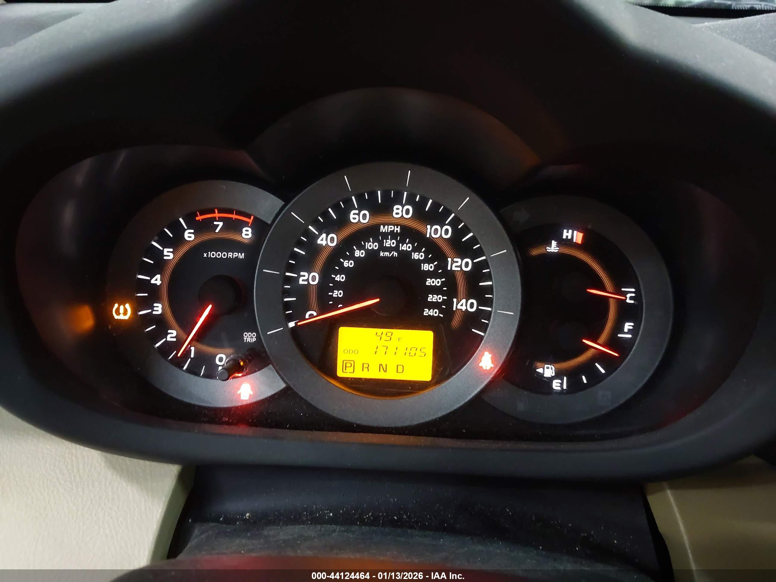 TOYOTA RAV4 image 7