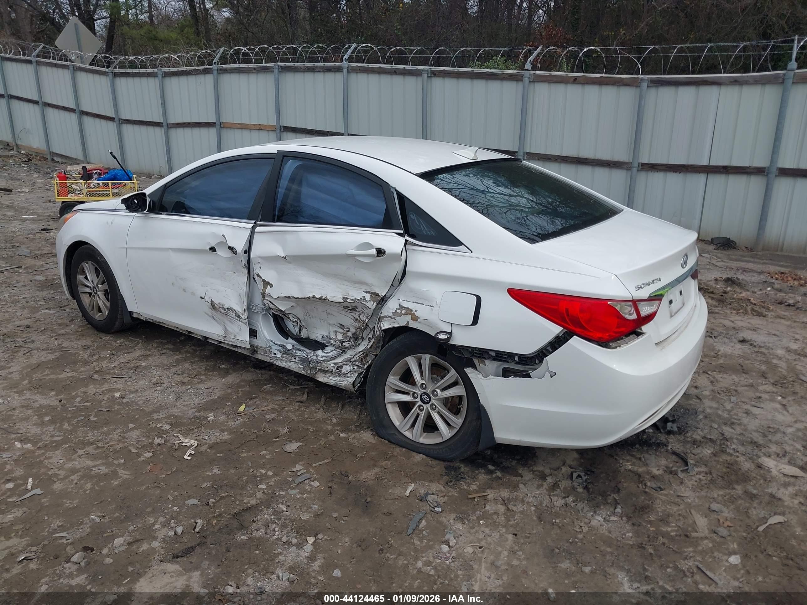 HYUNDAI SONATA image 3