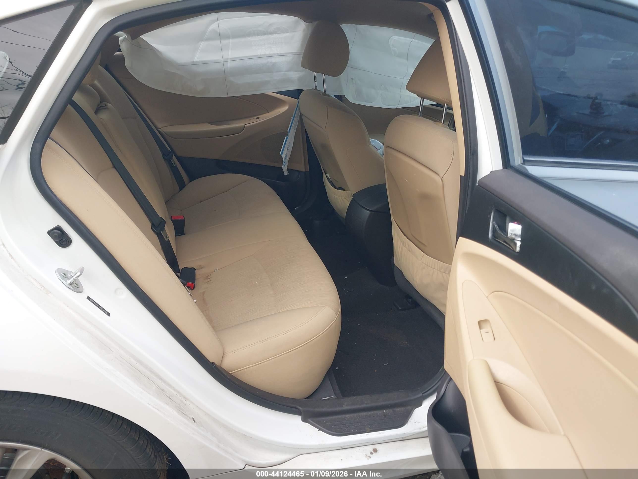 HYUNDAI SONATA image 8