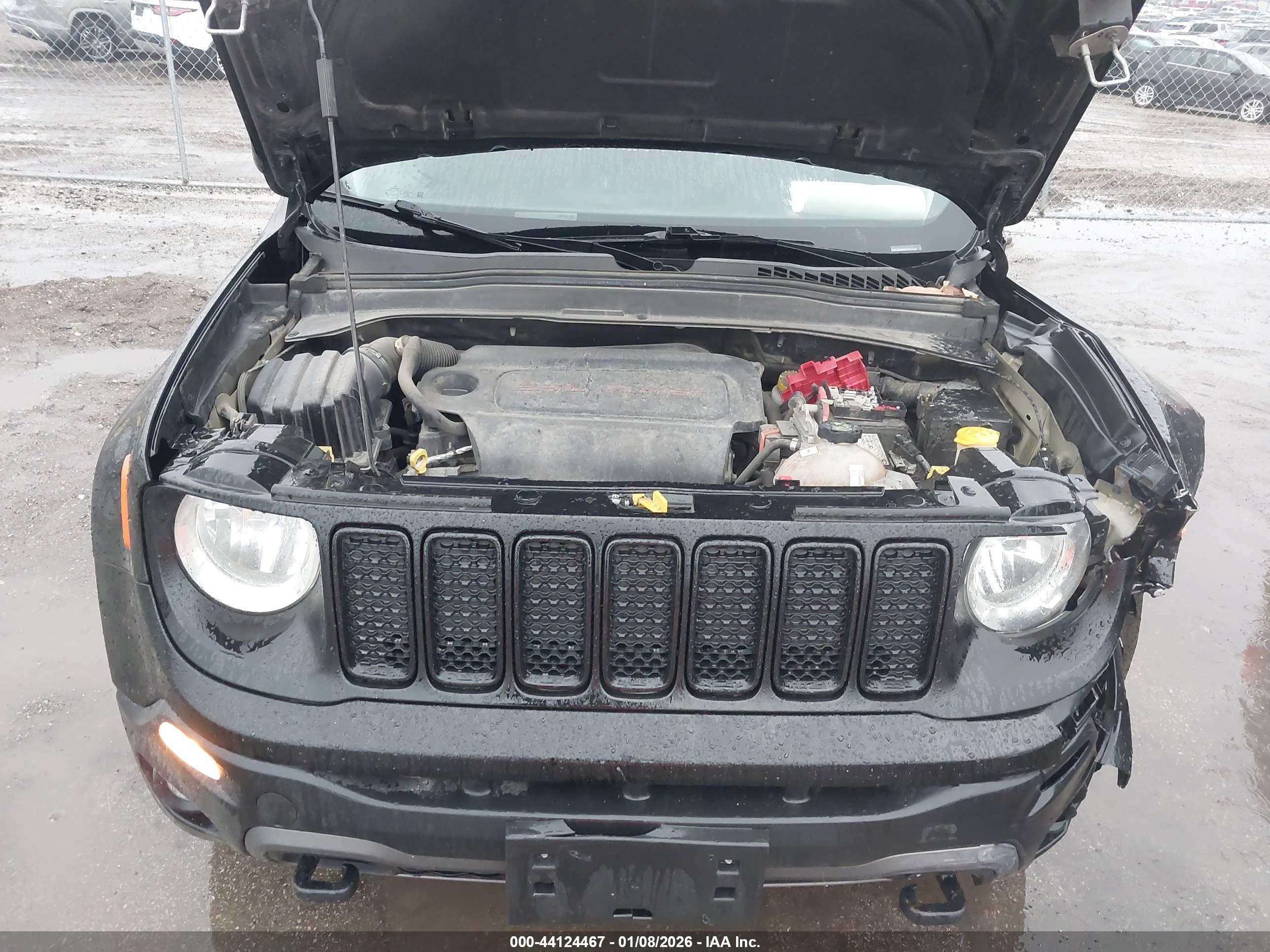 JEEP RENEGADE image 10