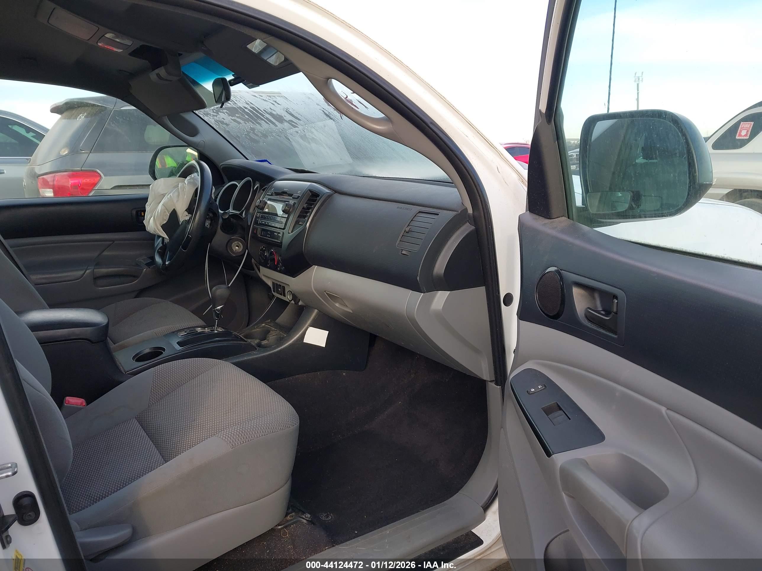TOYOTA TACOMA image 5