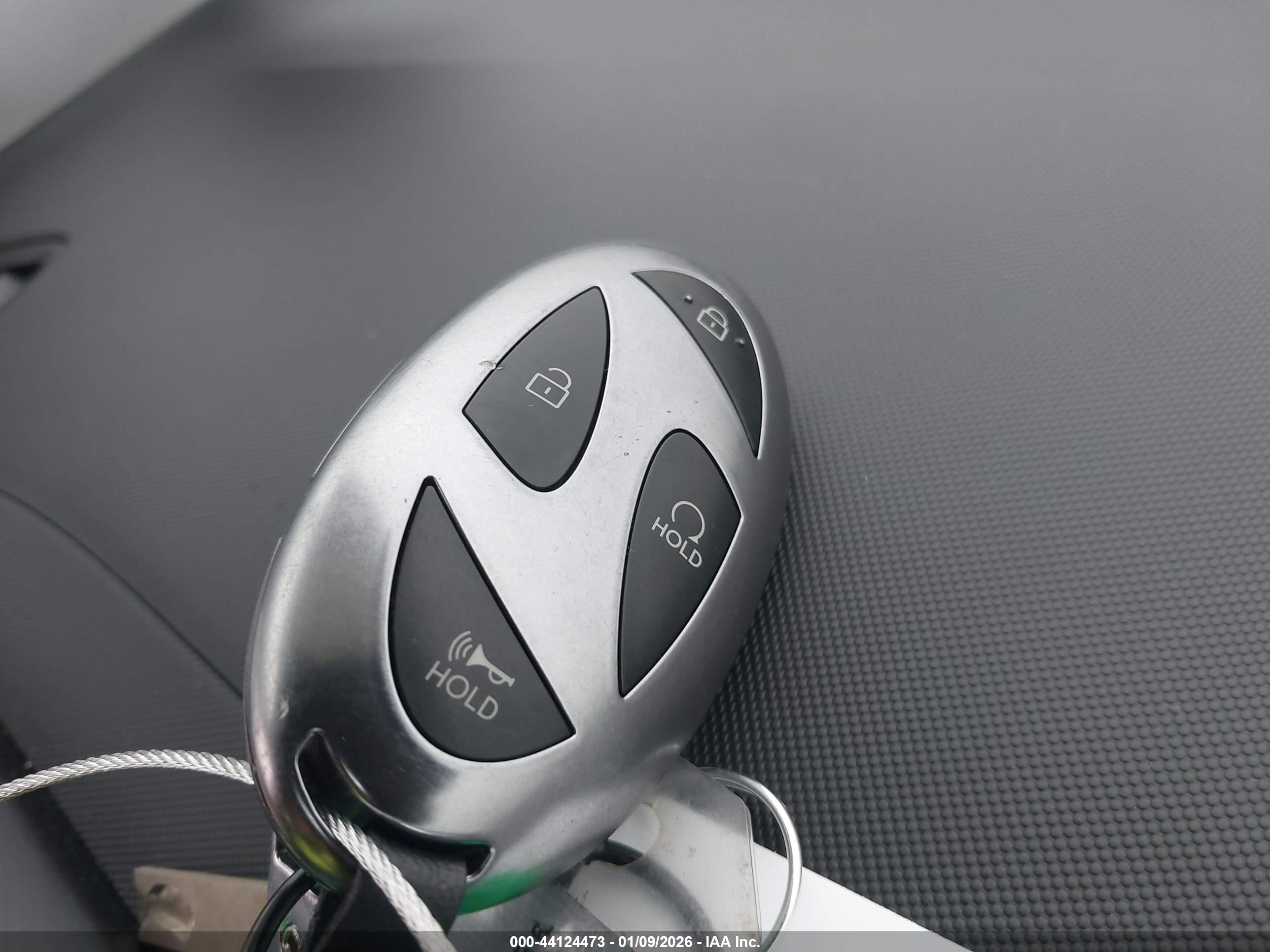 HYUNDAI KONA image 11