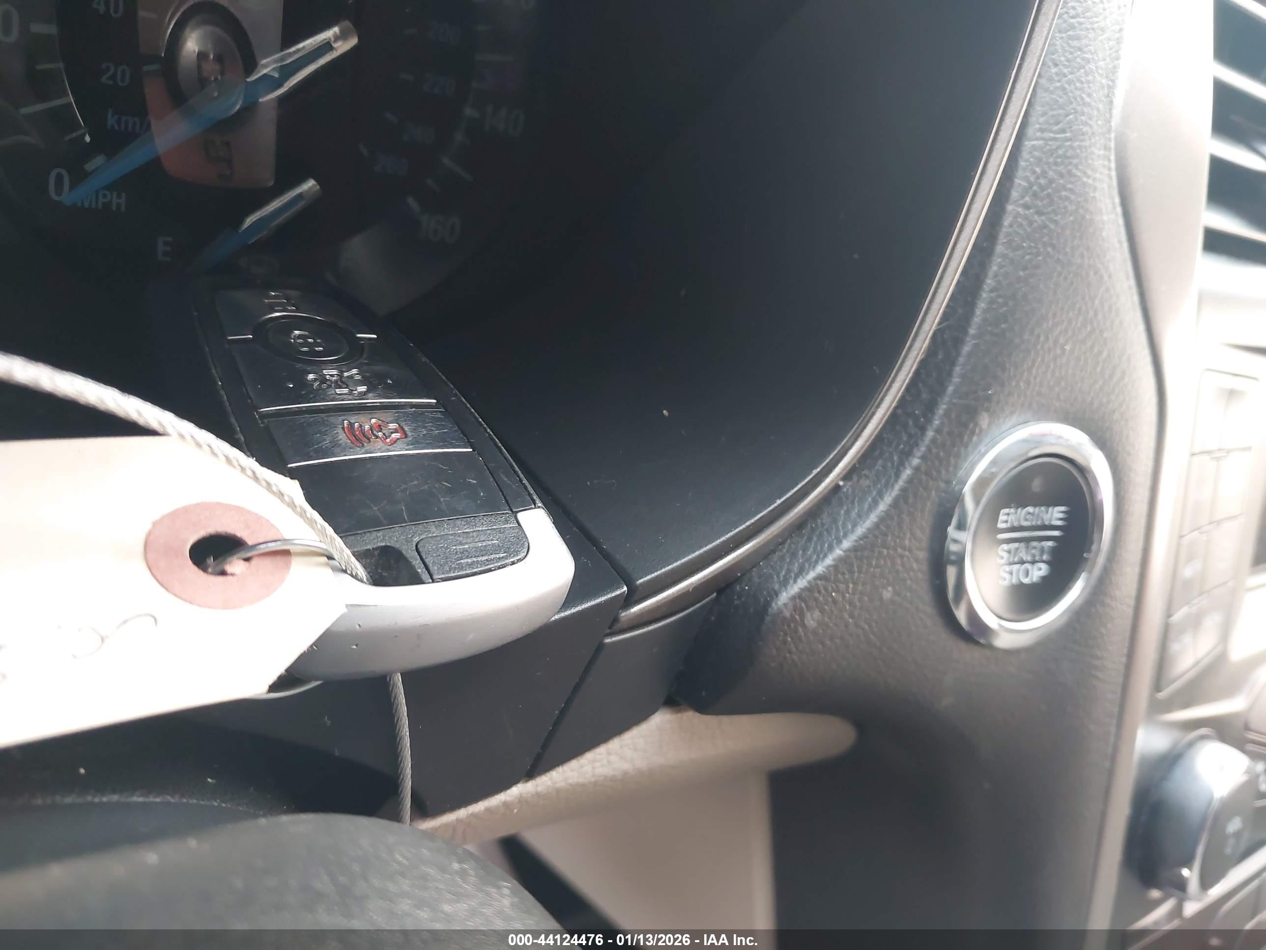 FORD FUSION image 11