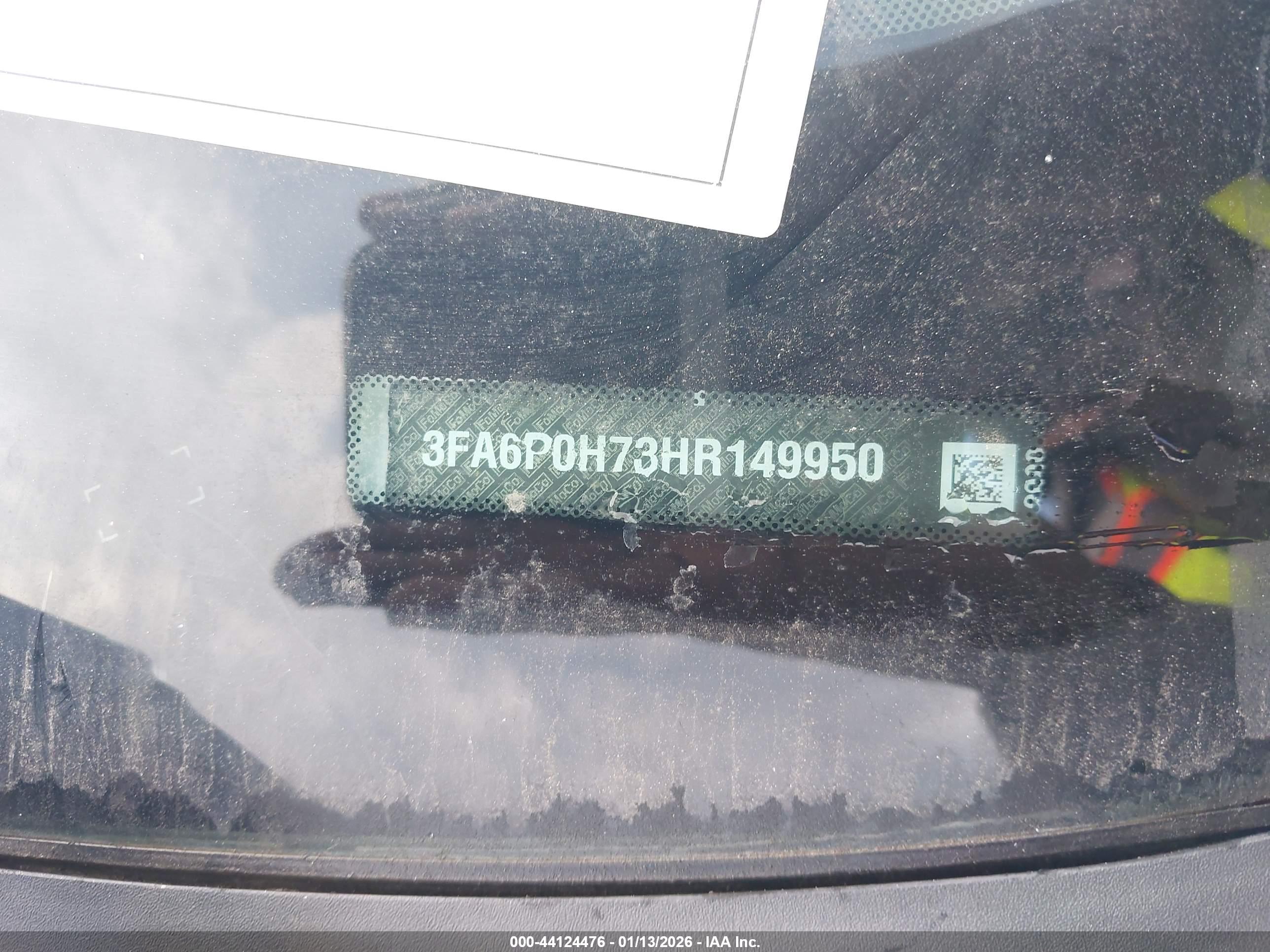 FORD FUSION image 9