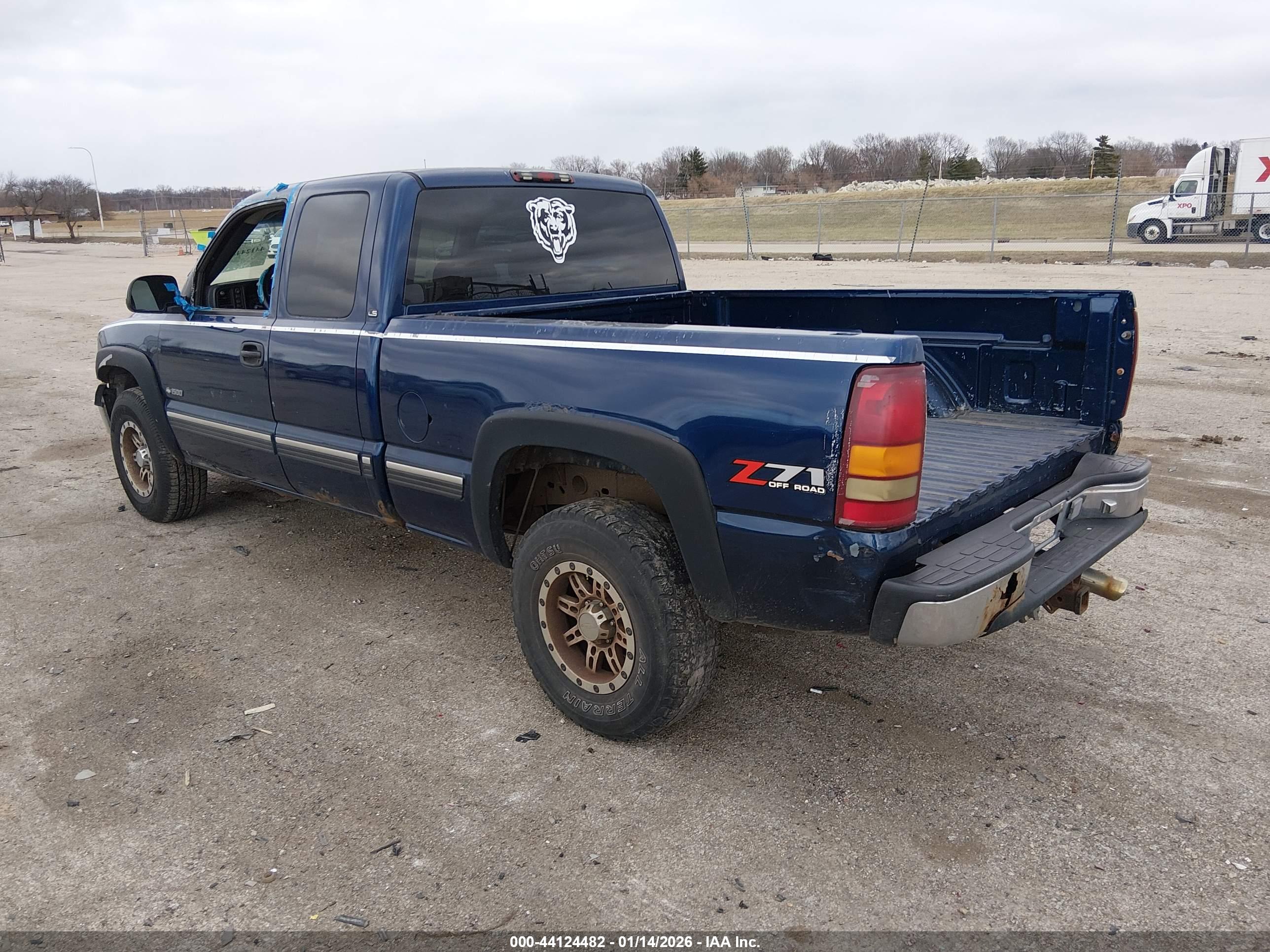 CHEVROLET SILVERADO image 3