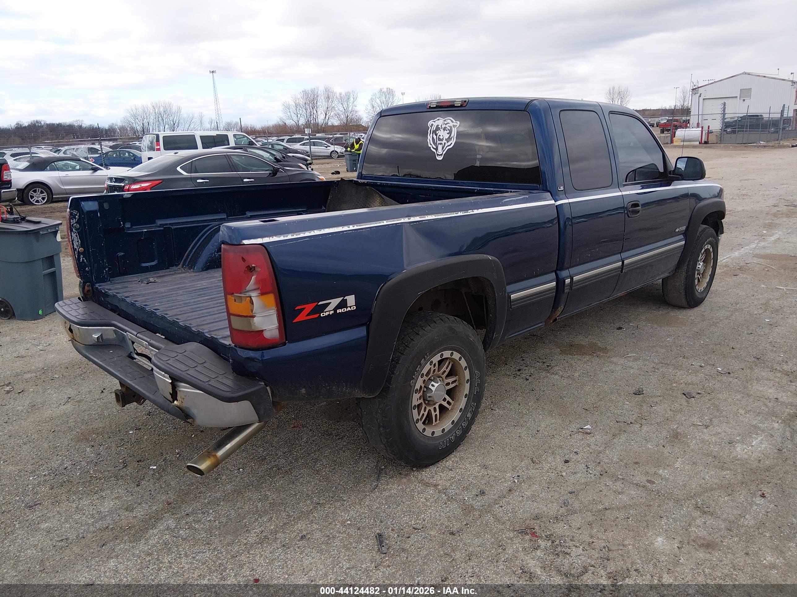 CHEVROLET SILVERADO image 4