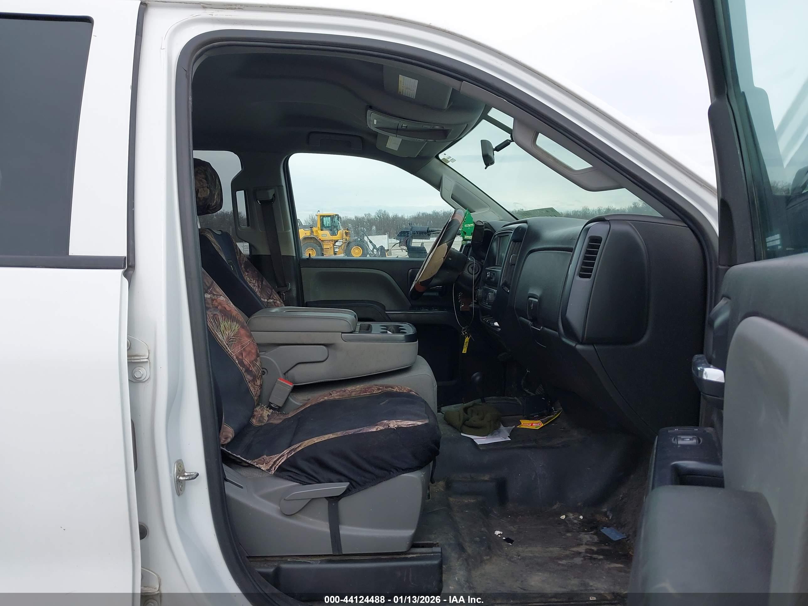GMC SIERRA image 5