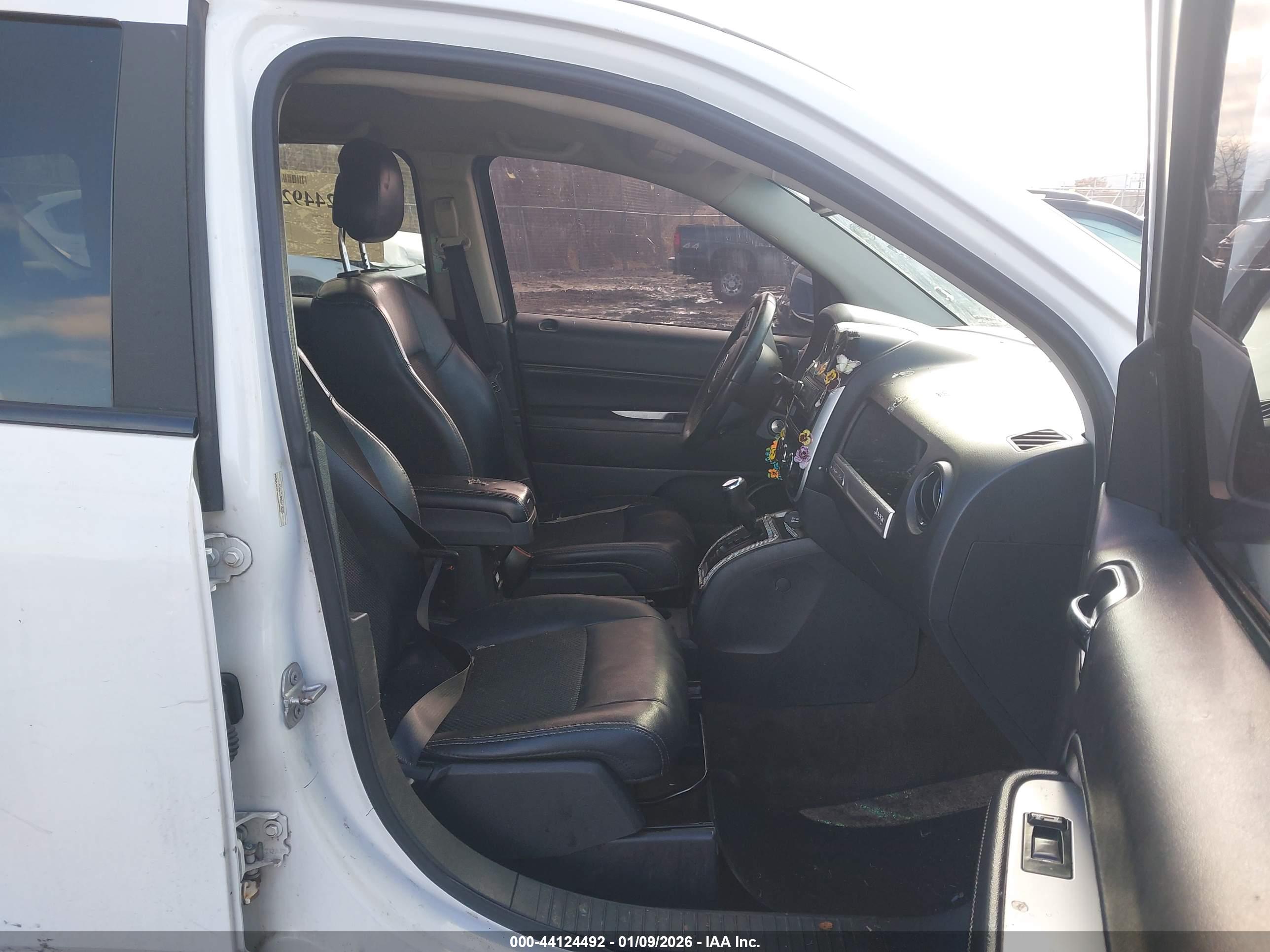 JEEP COMPASS image 5