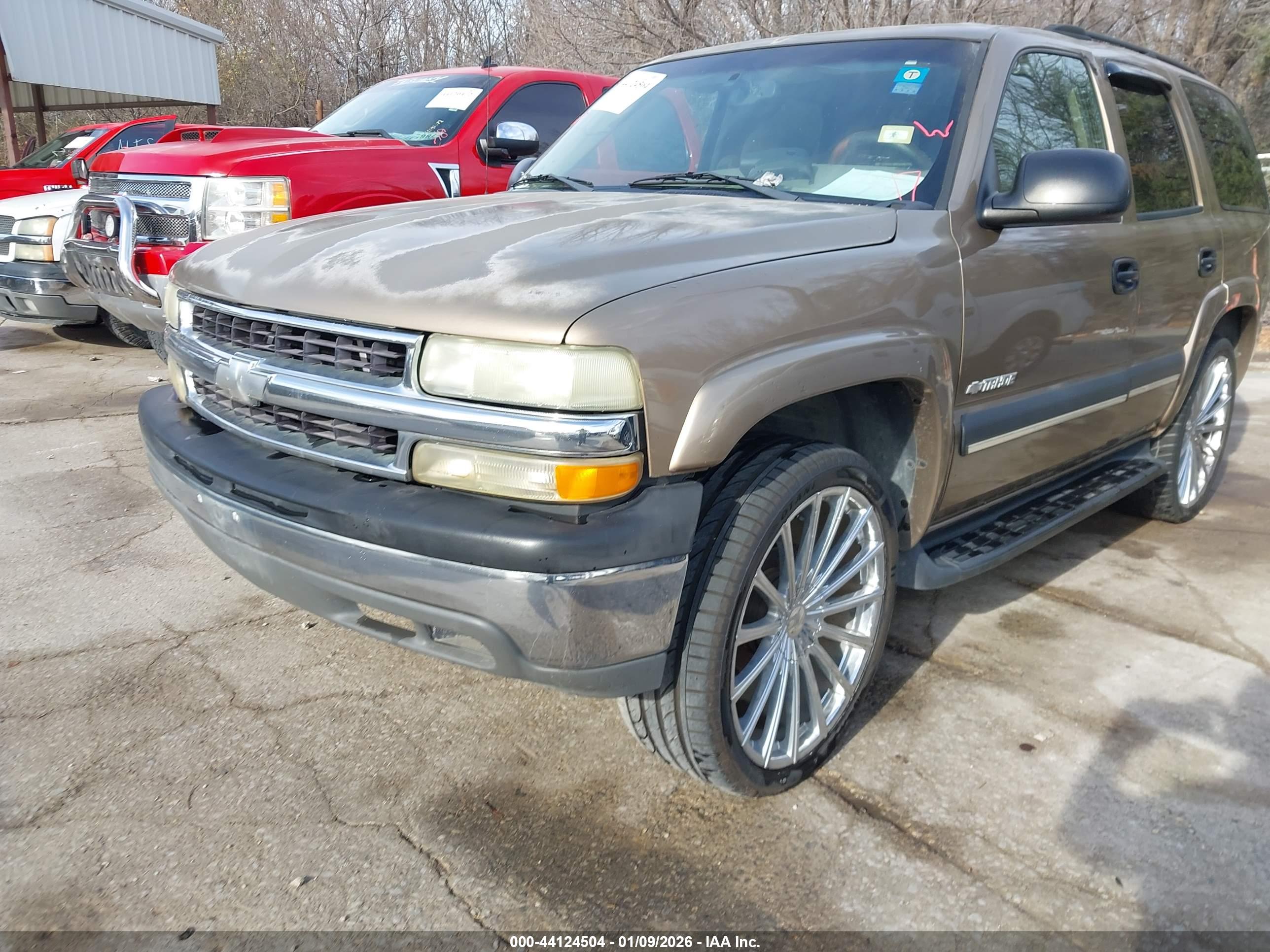 CHEVROLET TAHOE image 2