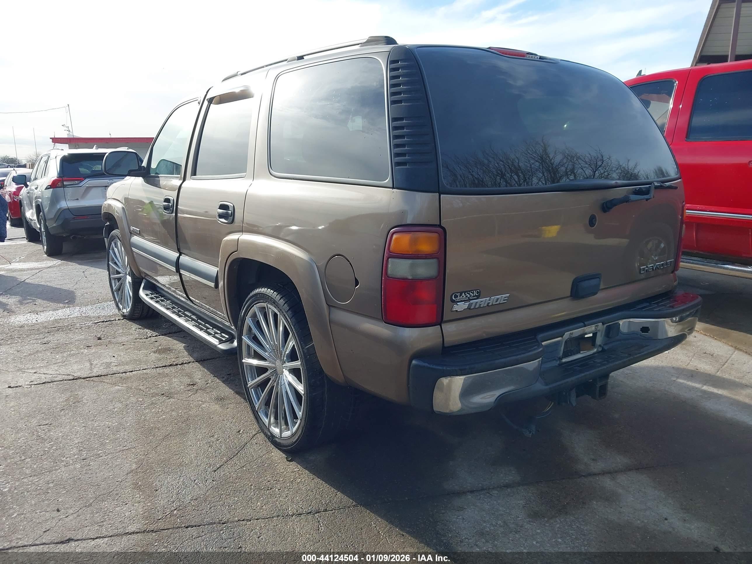 CHEVROLET TAHOE image 3