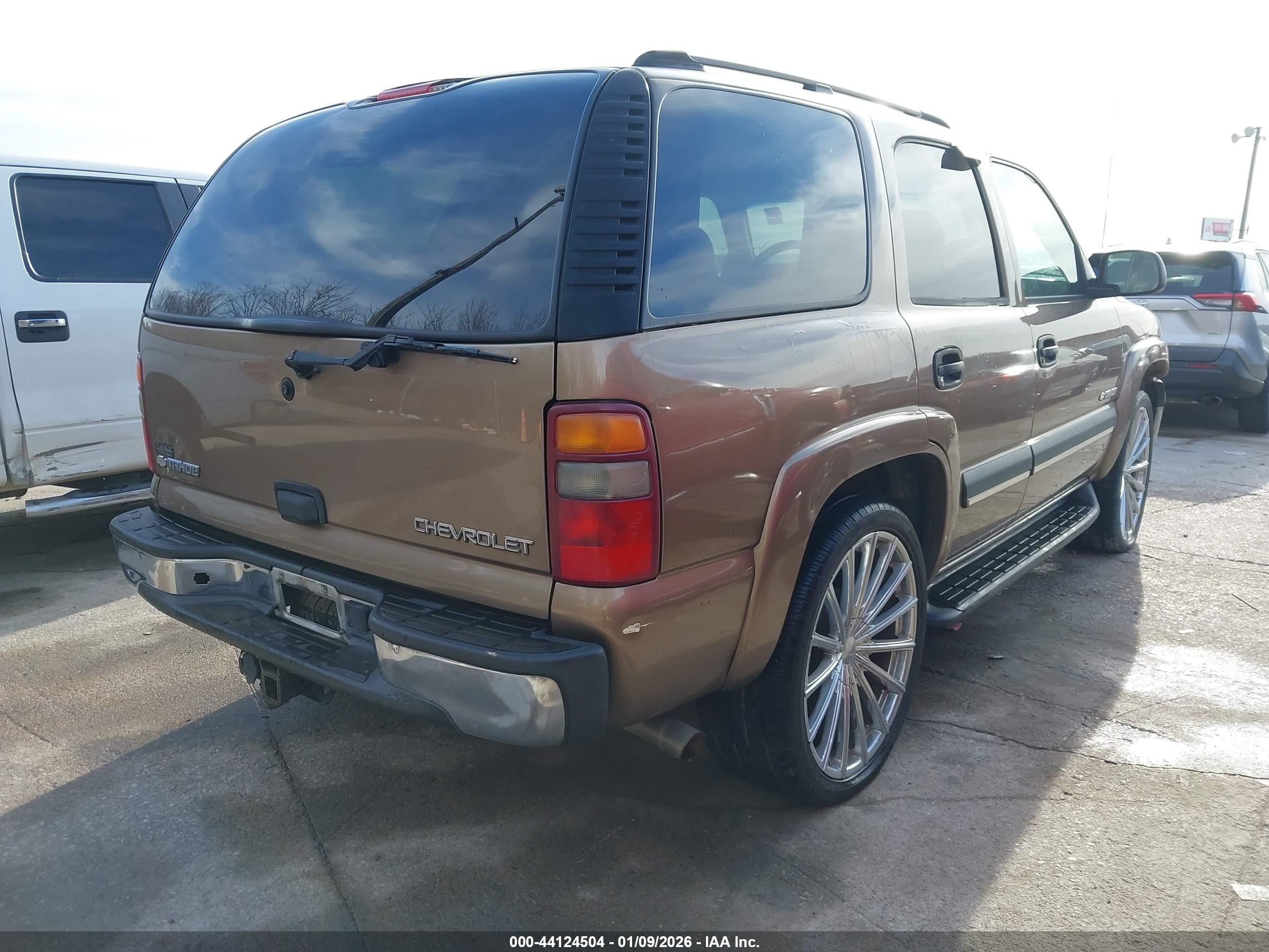 CHEVROLET TAHOE image 4