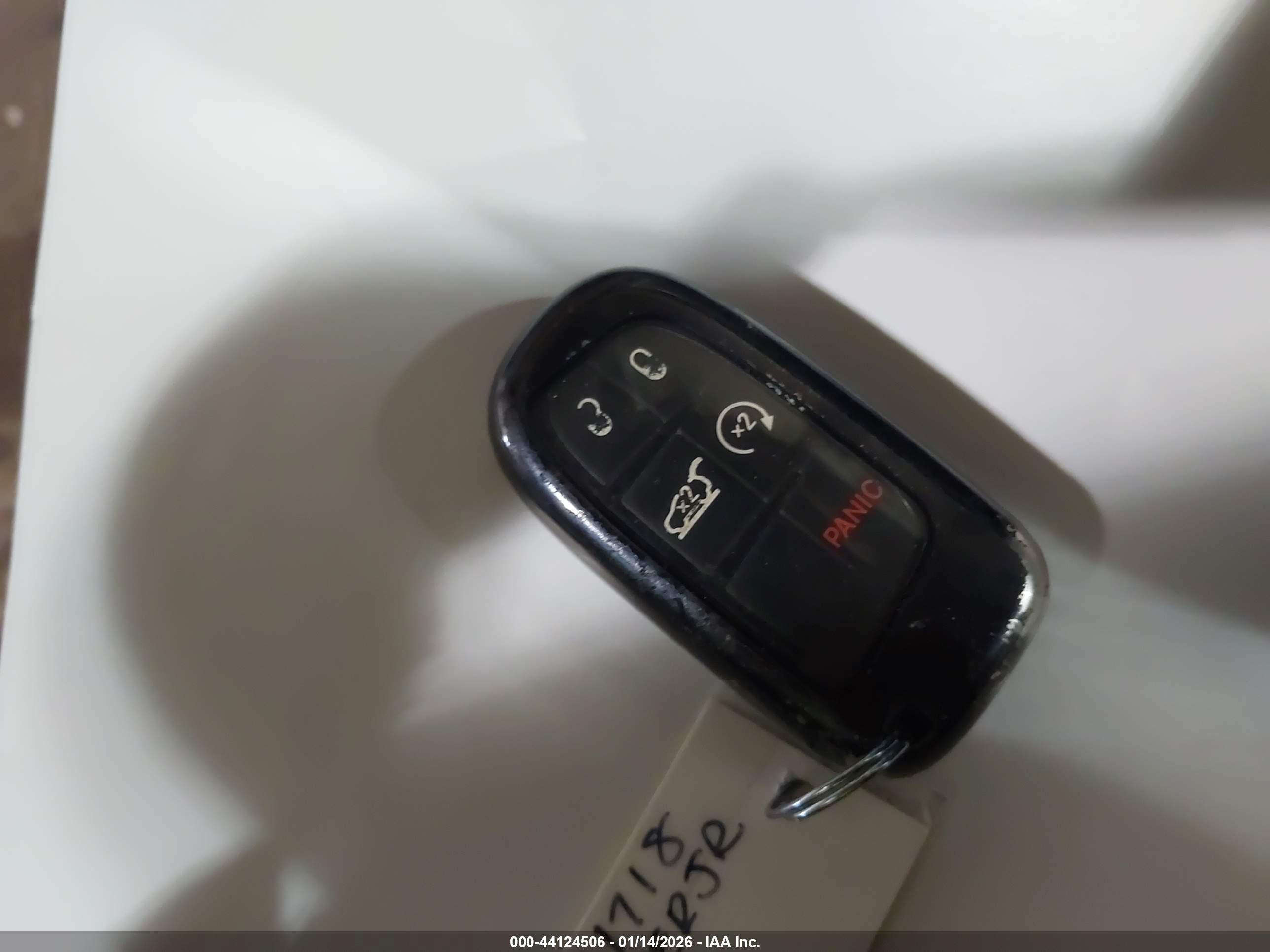 JEEP CHEROKEE image 11